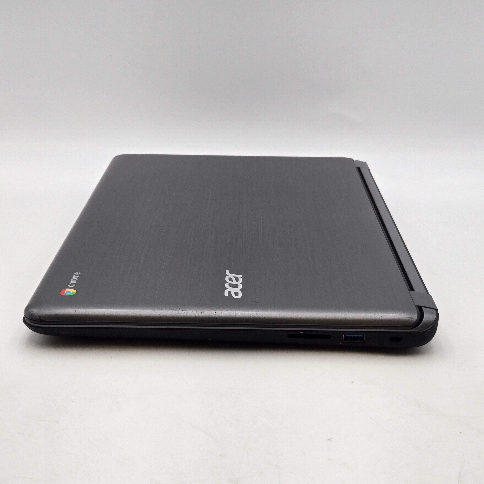 Acer CB3-532 Series N15Q9 Chromebook 15-inch Intel Celeron 16GB SSD 2GB RAM