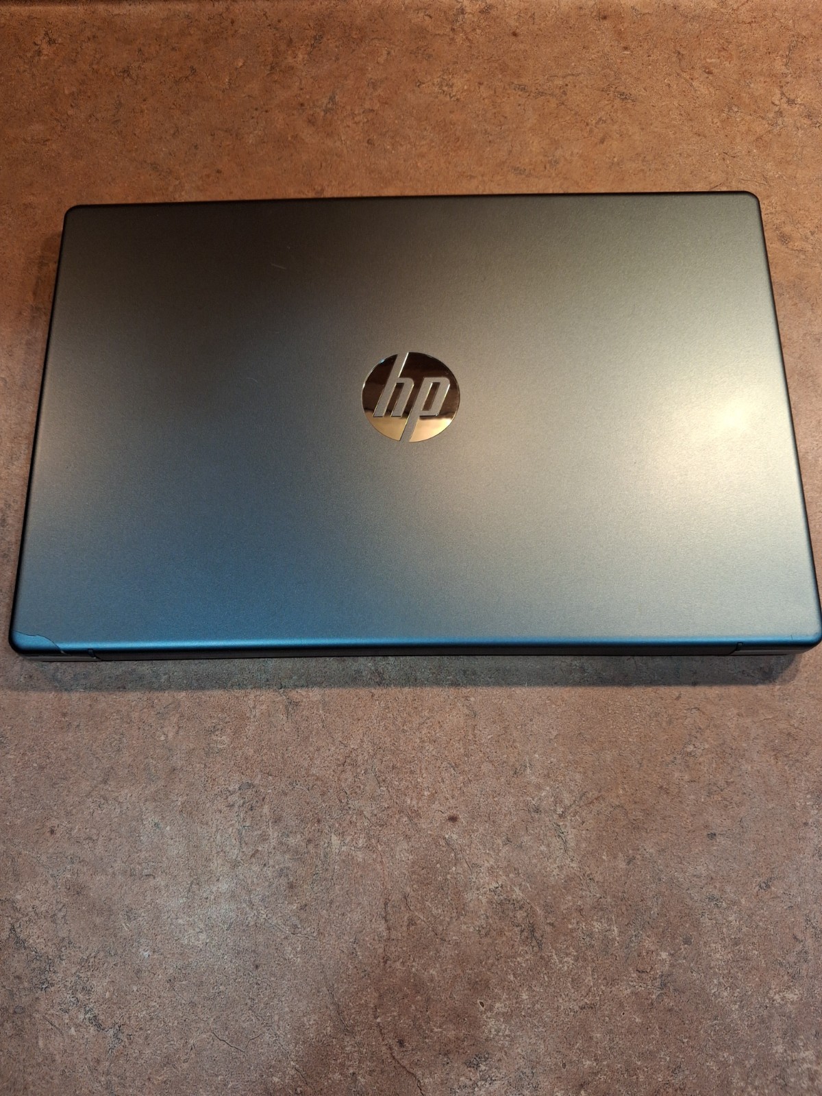 HP Laptop 14-EM0002WM 14″ Athlon Silver 7120U 2.4GHz 4GB RAM 128GB SSD – Blue