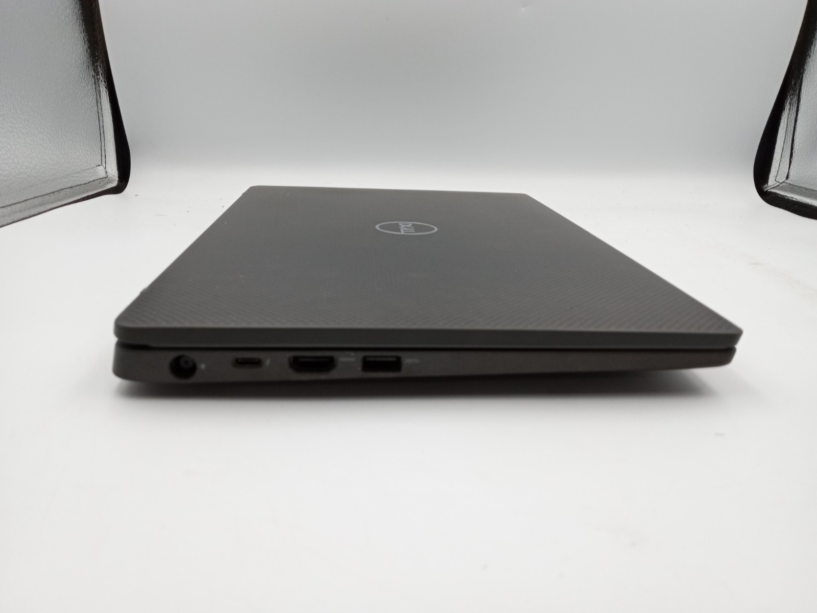 Dell Latitude 7400 14″ Laptop Intel i5-8365U 4GB RAM 256GB SSD W11 – READ -RR