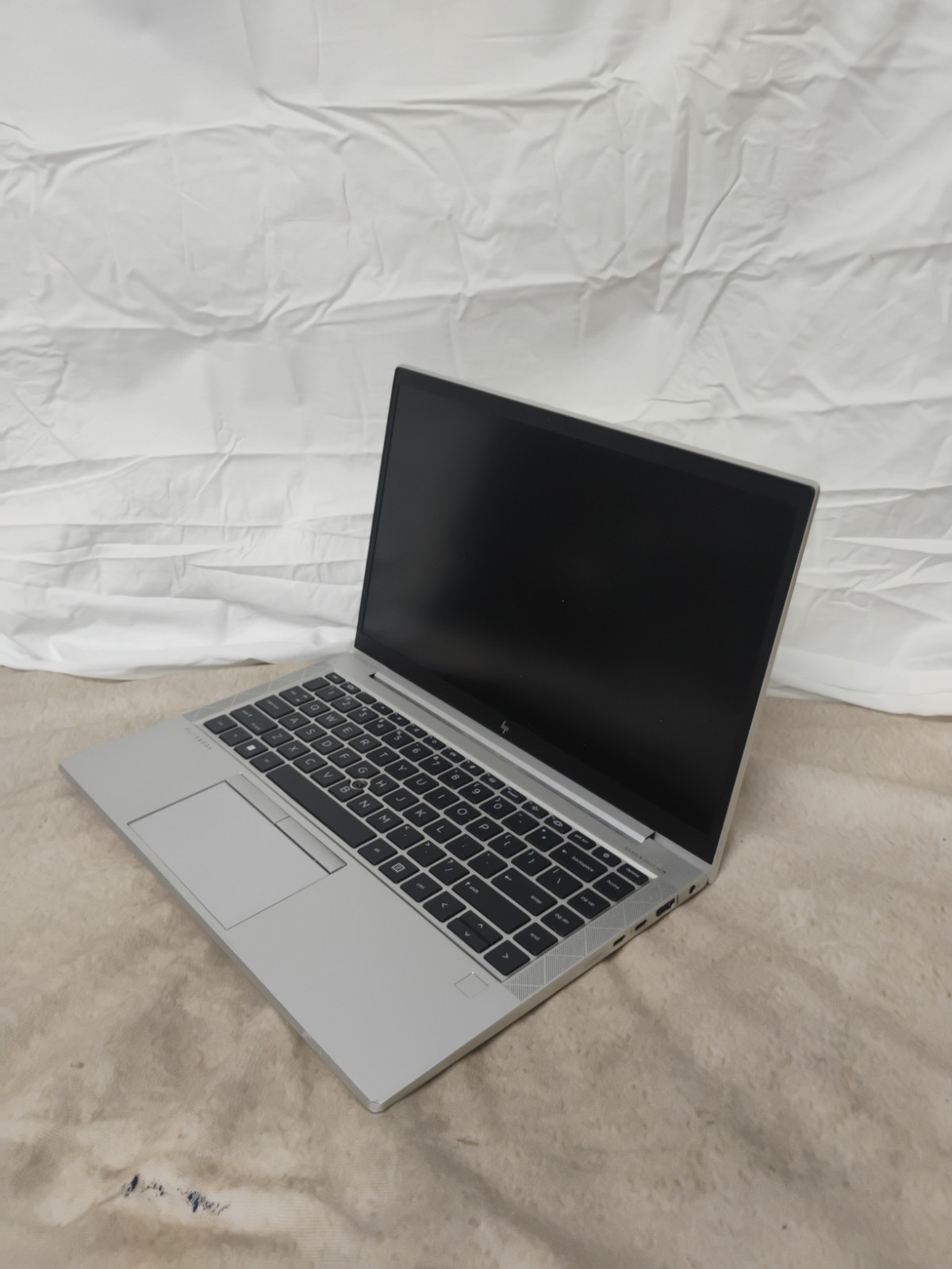 EliteBook 840 G8, i7-11th Gen, 8gb Ram, 512gb SSD, Win 11