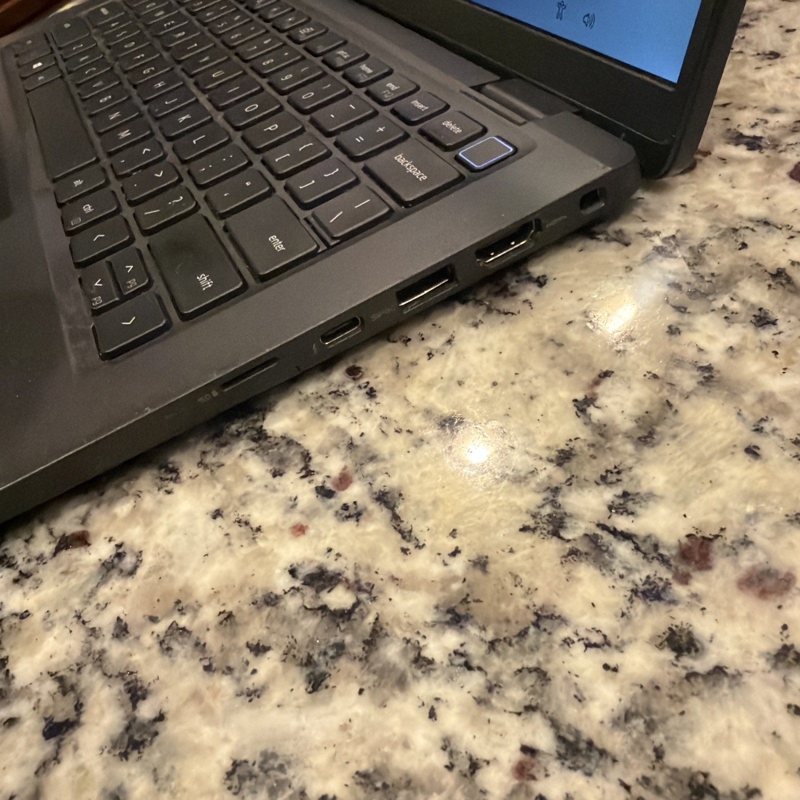 Dell Laptop Latitude 7420 14″ (Intel Core i7 11th Gen., 16GB RAM, 512GB SSD)…