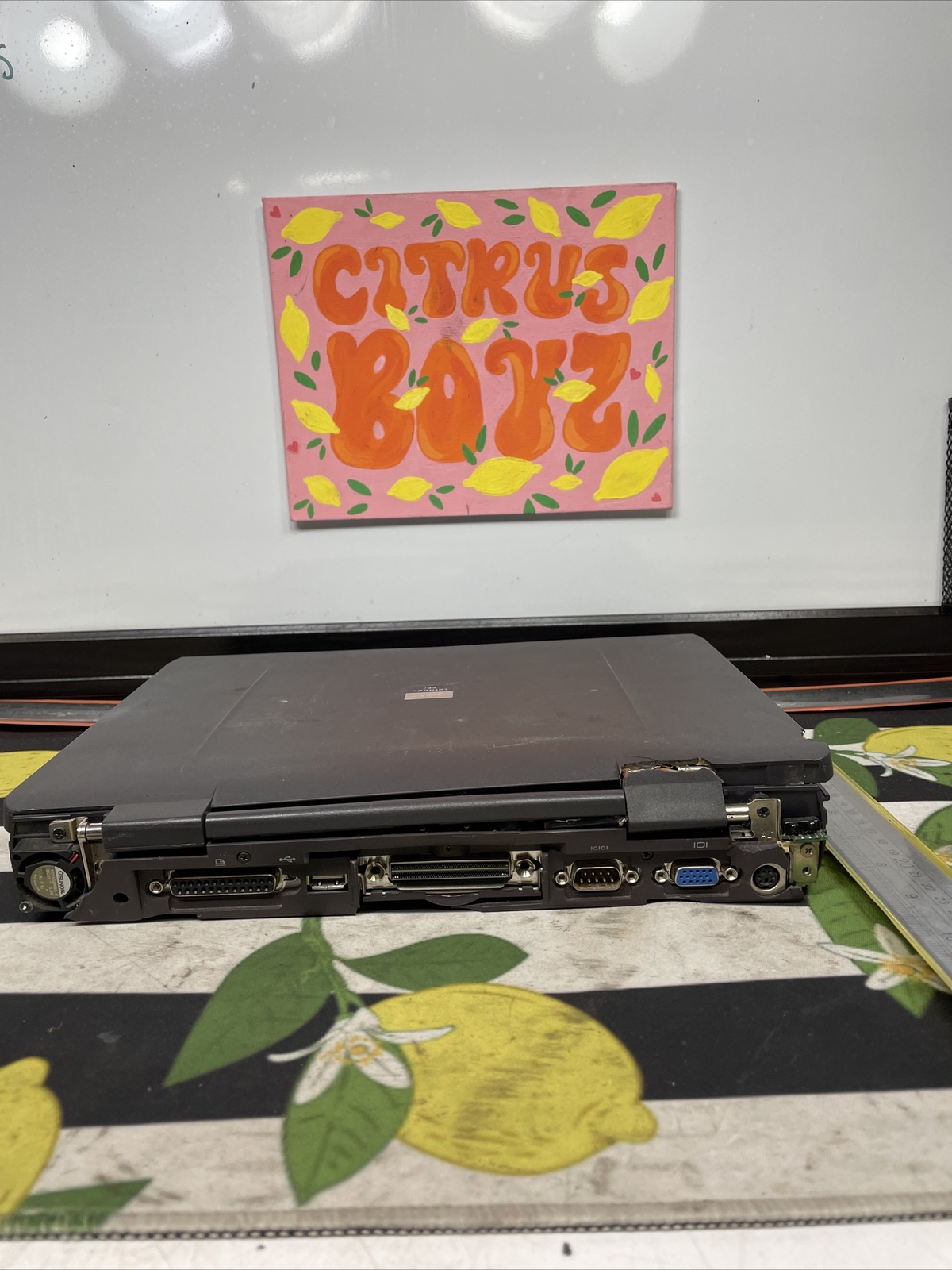 Vintage Dell Latitude CPi PPL Laptop NO OS NO HDD 64MB Pentium II @266MHz