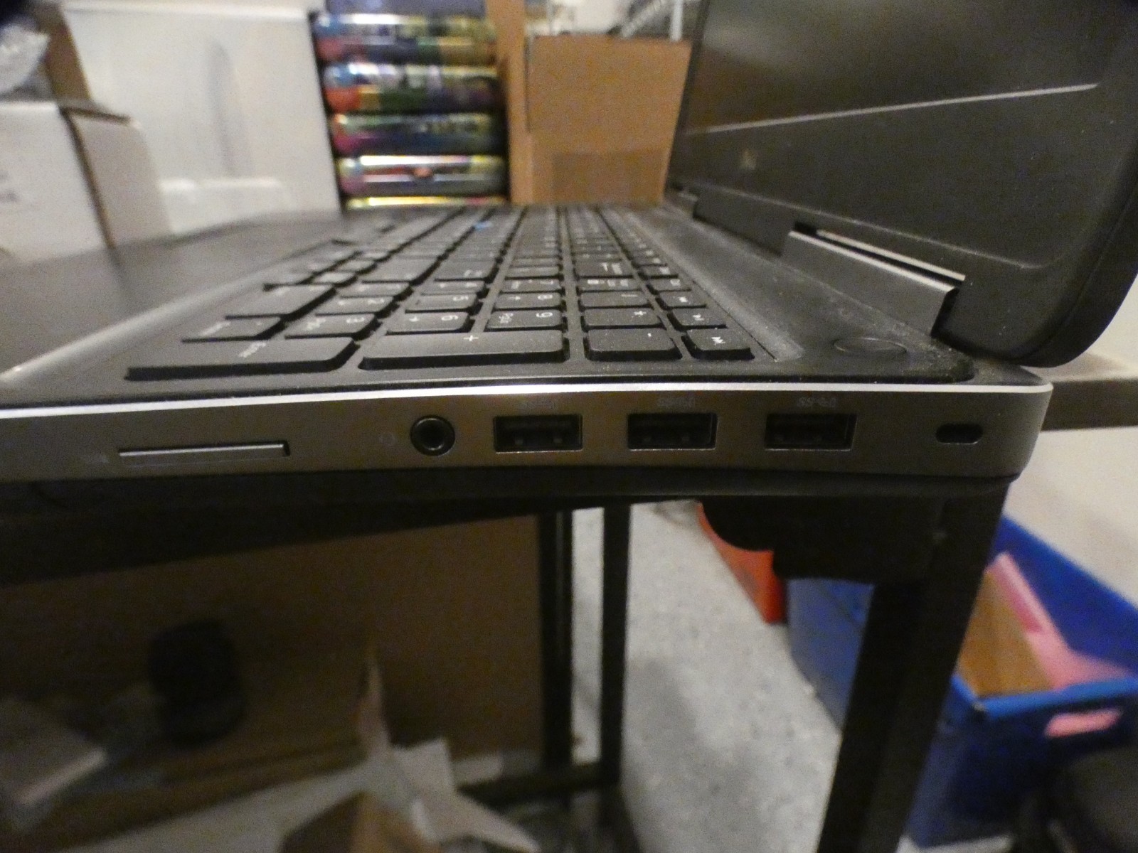 15.6″ Dell Precision 7510 i7-6820HQ 2.70GHZ 16GB 1TB HDD Notebook Win 11 M1000M