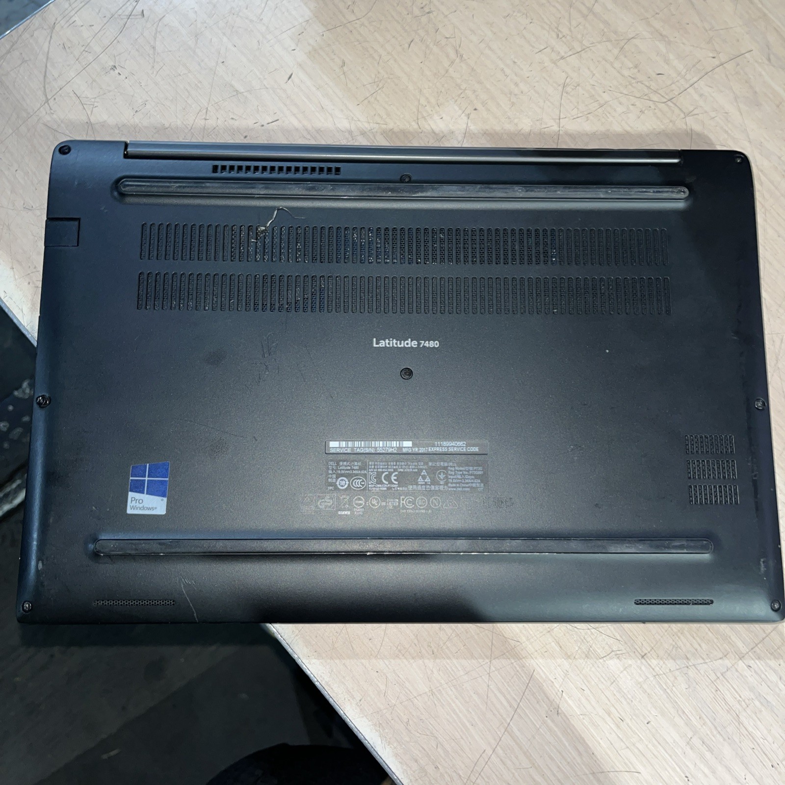 DELL LATITUDE 7480 INTEL CORE I7-7600U 8GB RAM NO HD .