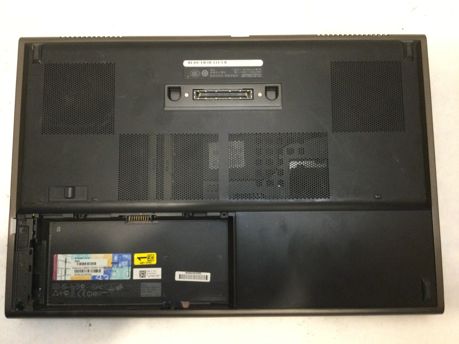 Dell Precision M4700 15.6” / Intel i7 UNKNOWN SPECS / (CRACKED/MISSING PARTS!)MR