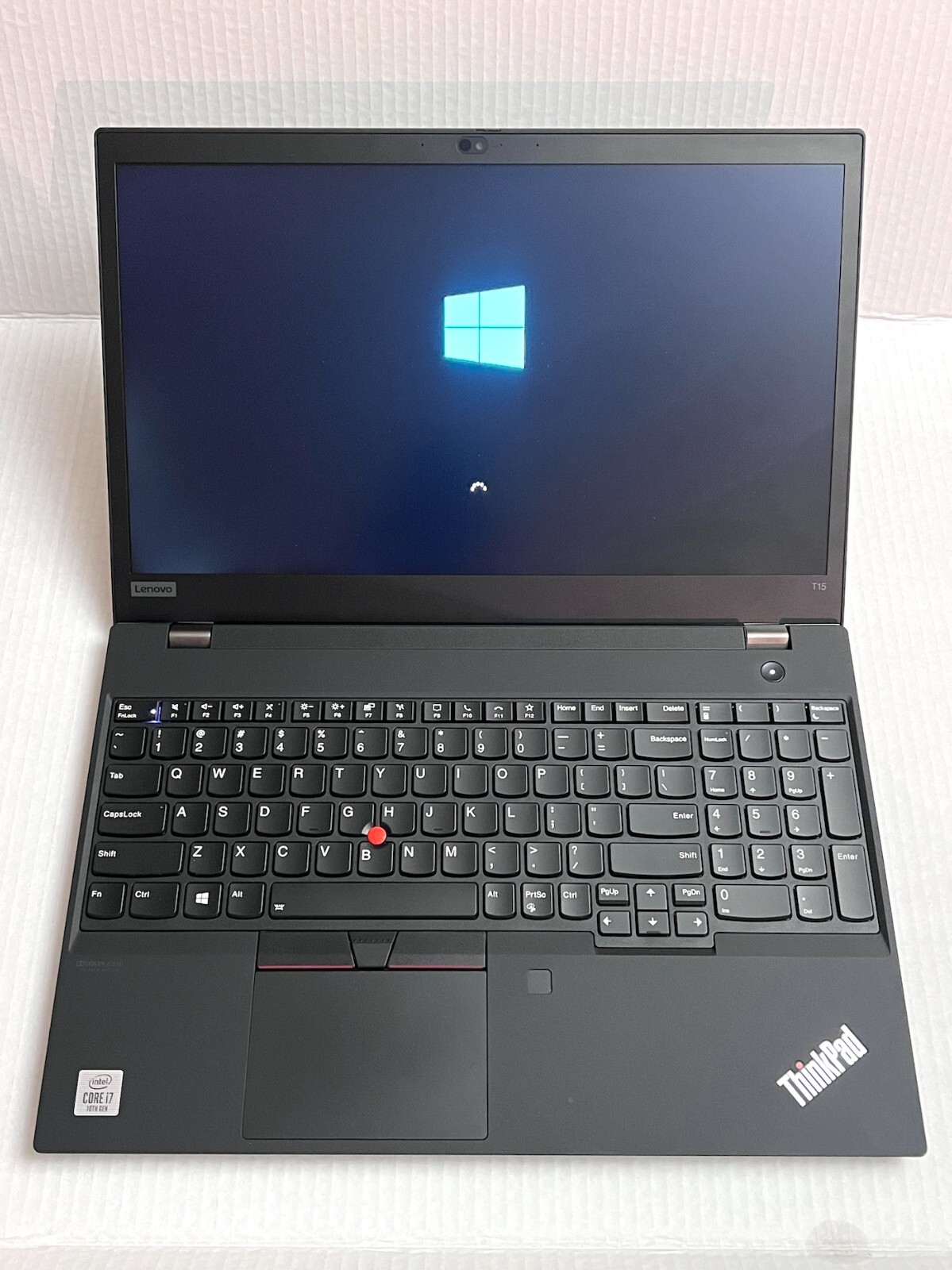 Lenovo T15 20S6-CT01WW Core i7-10510u 16GB 512GB 15.6″ – Warranty July 24