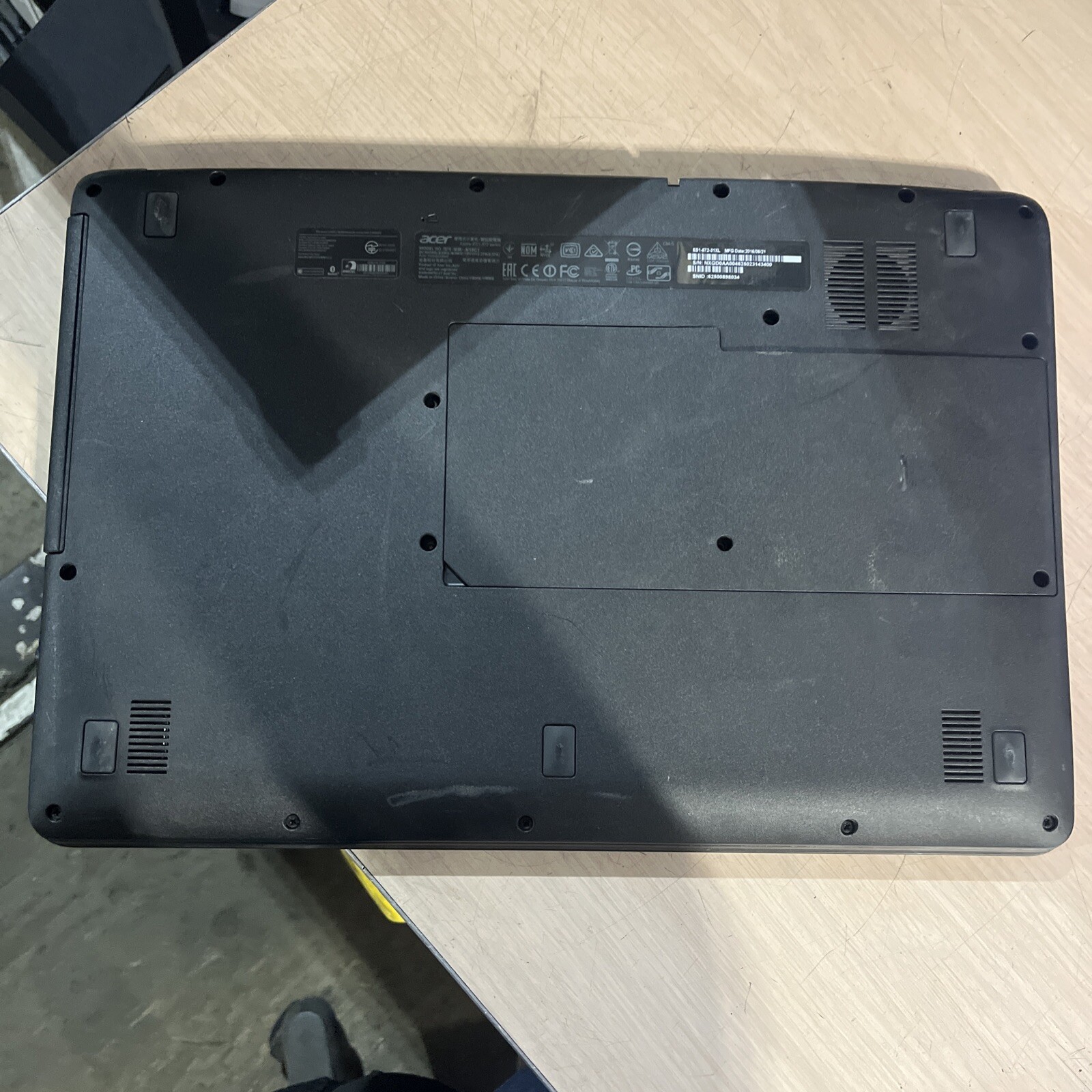 ACER ES1-572 SERIES INTEL CORE I3 NO RAM NO HD