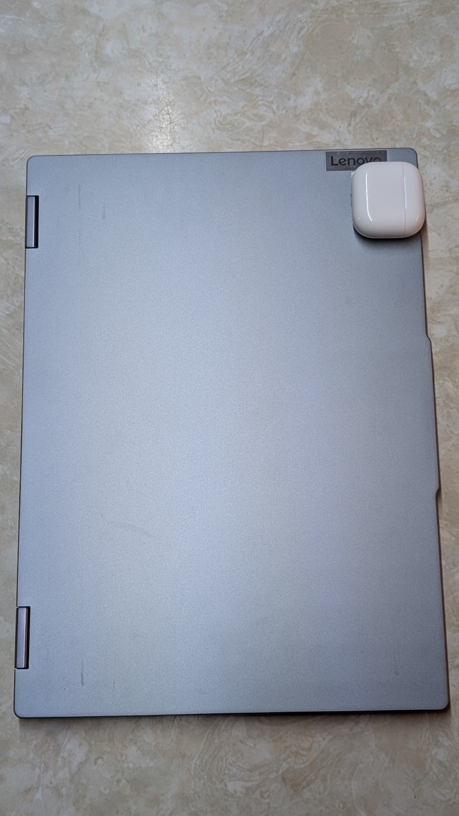 Lenovo IdeaPad 5 2-in-1 16IRU9 16″ Core 5 120U 1.4GHz 16GB RAM 512GB SSD