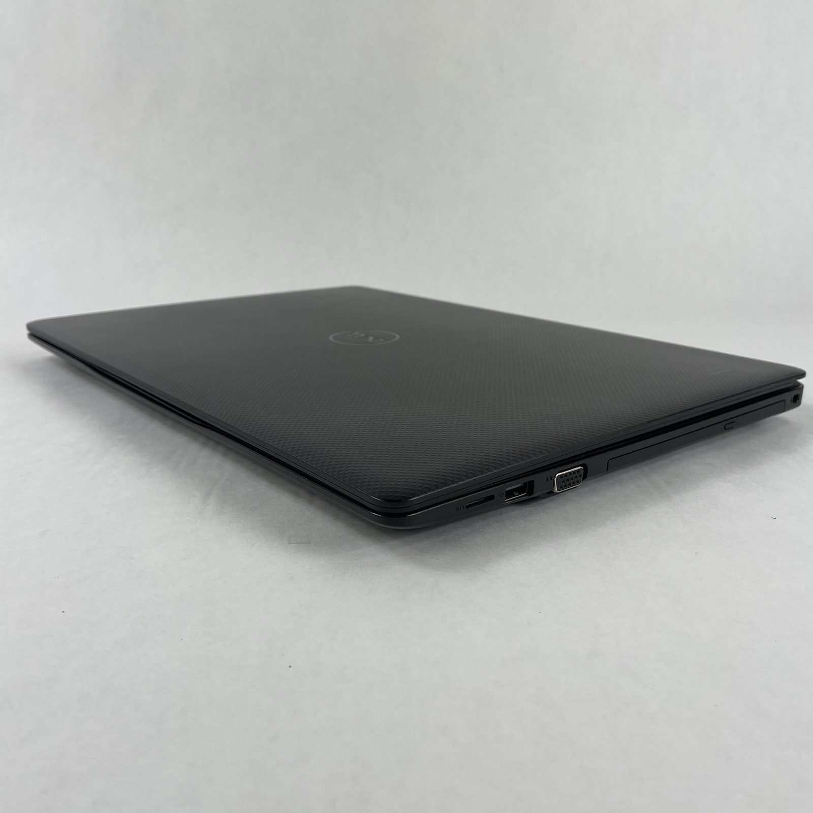 Dell Vostro 3590 15.6″ i7-10510U 4.30 GHz 8 GB RAM No SSD No OS No AC