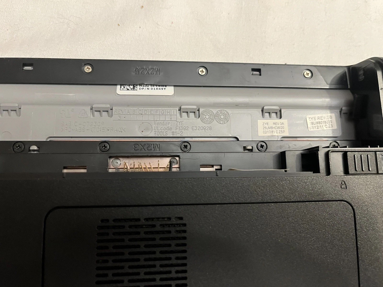 Dell Inspiron N4010 Reg Model: P11G, Laptop Bundle, SRS Premium Sound, Untested