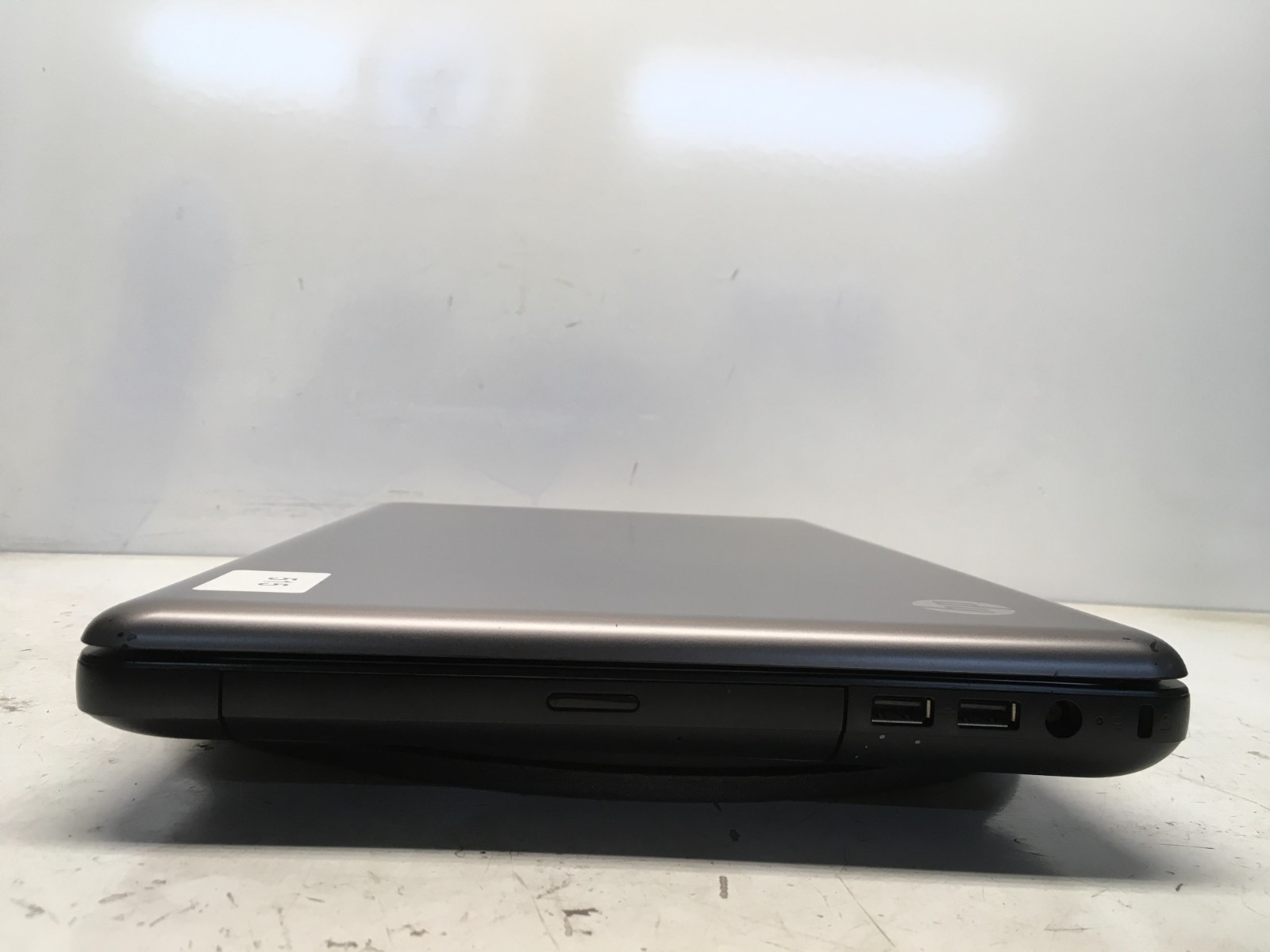 HP 2000-350US Intel Pentium B950 2.1GHz 4 GB NO HDD