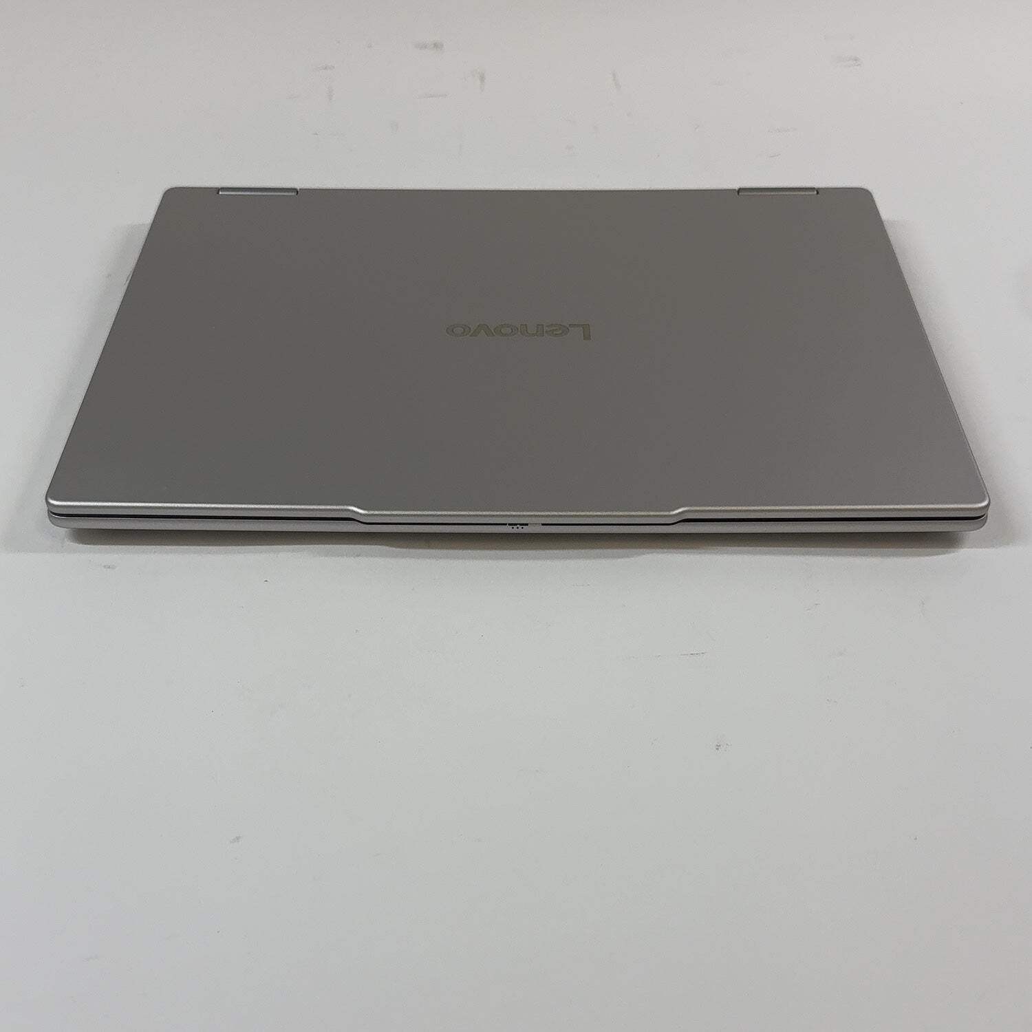 Lenovo Yoga 7 2-in-1 14″ Ryzen AI 5 340 2.0GHz 16GB RAM 500GB SSD