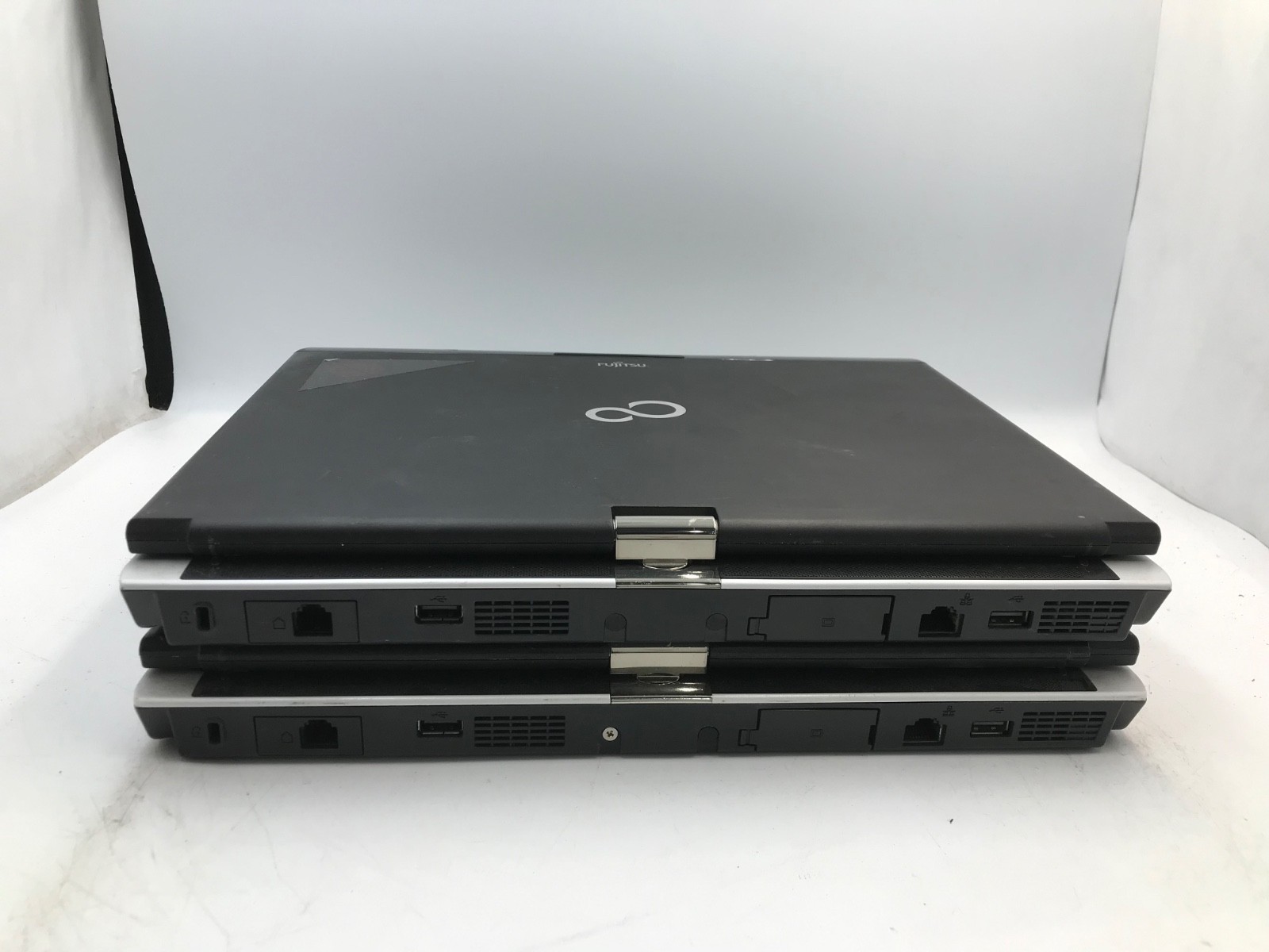 Lot of 2 Fujitsu LifeBook T900 Intel Core i5-520M 13″ – BOOT/Various Issues -MZ
