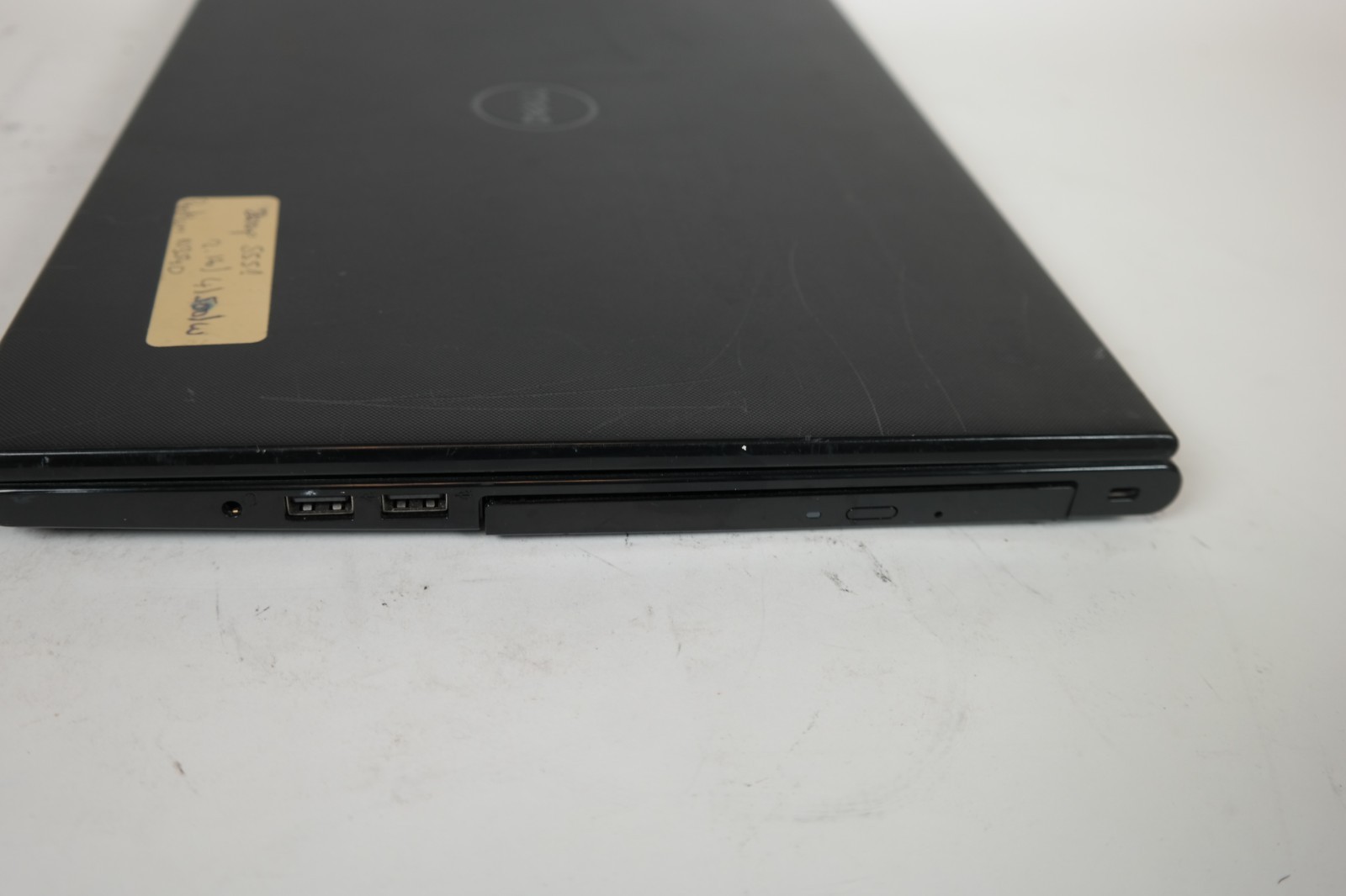 Dell Inspiron 5559 15.6″ Pentium N3540 – 4GB RAM – No HDD – Broken Trackpad