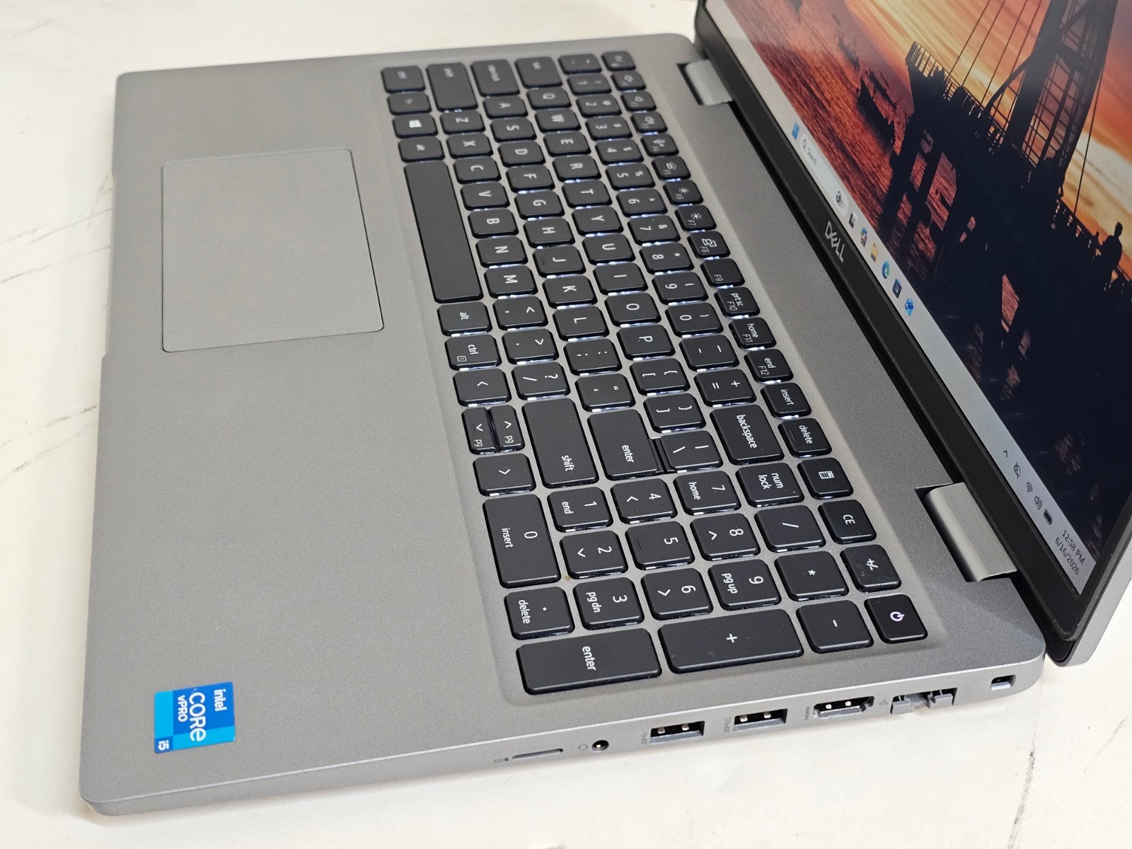 Dell Latitude 5520 Laptop – 2.6 GHz i5-1145G7 16GB 512GB 15.6″ Touchscreen SP31