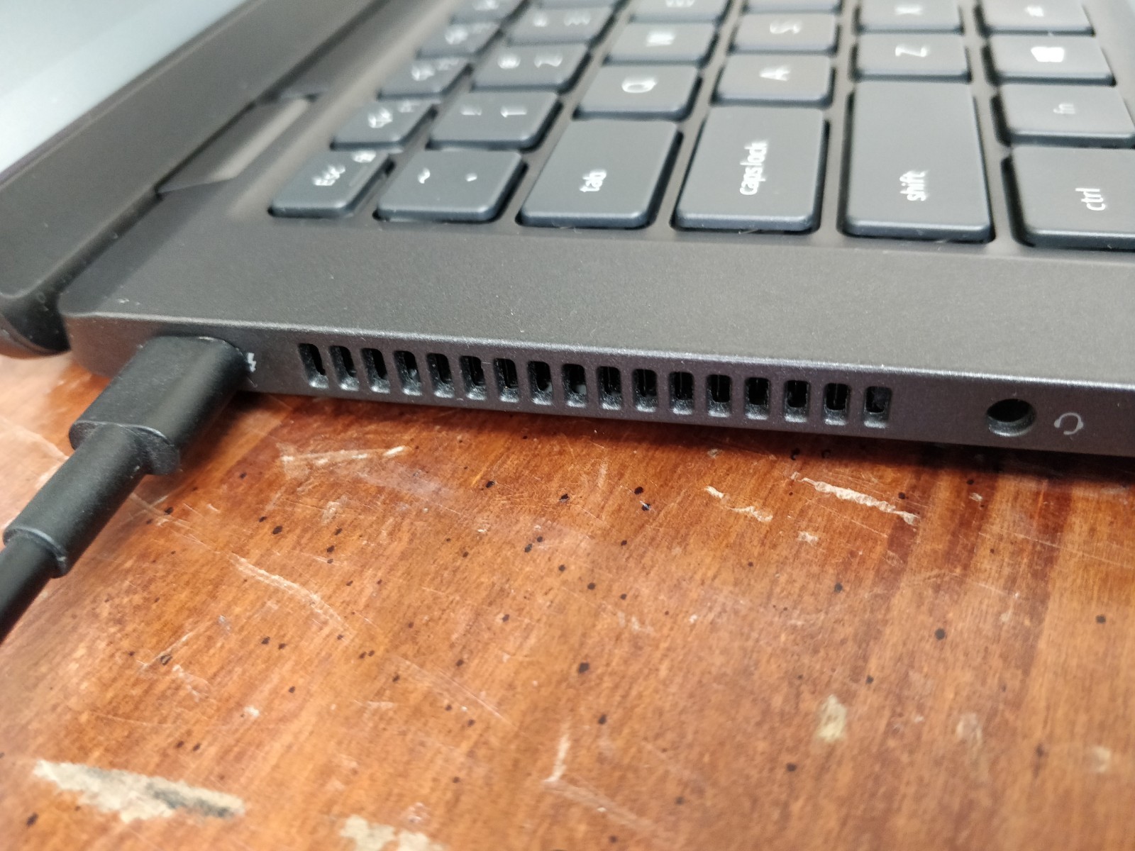 Dell Latitude 7320 I5 8GB RAM NO DRIVE PARTS 8976