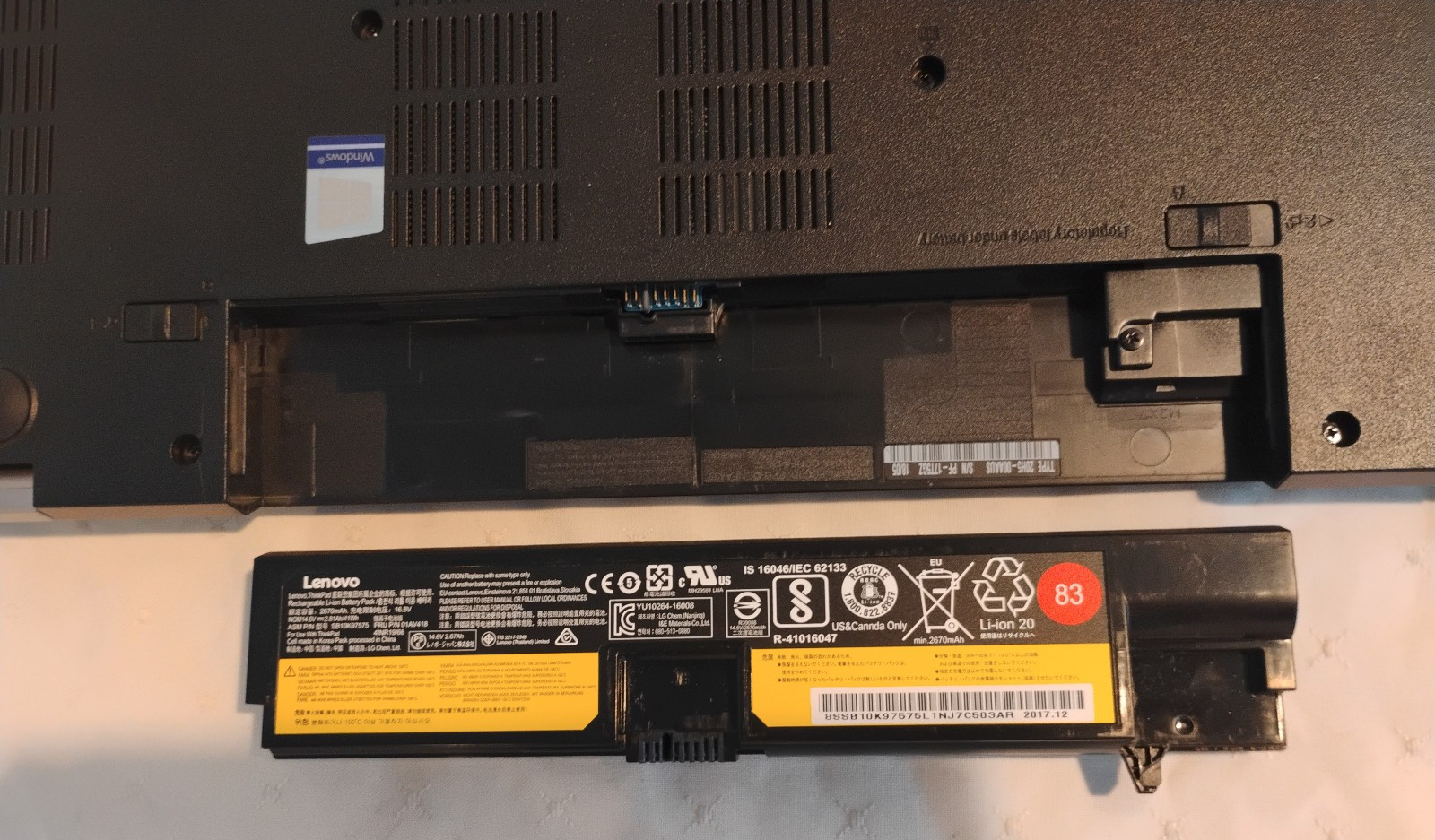 Lenovo ThinkPad E570 Laptop i5-7200U, 4GB RAM, NO HD, for parts for repair