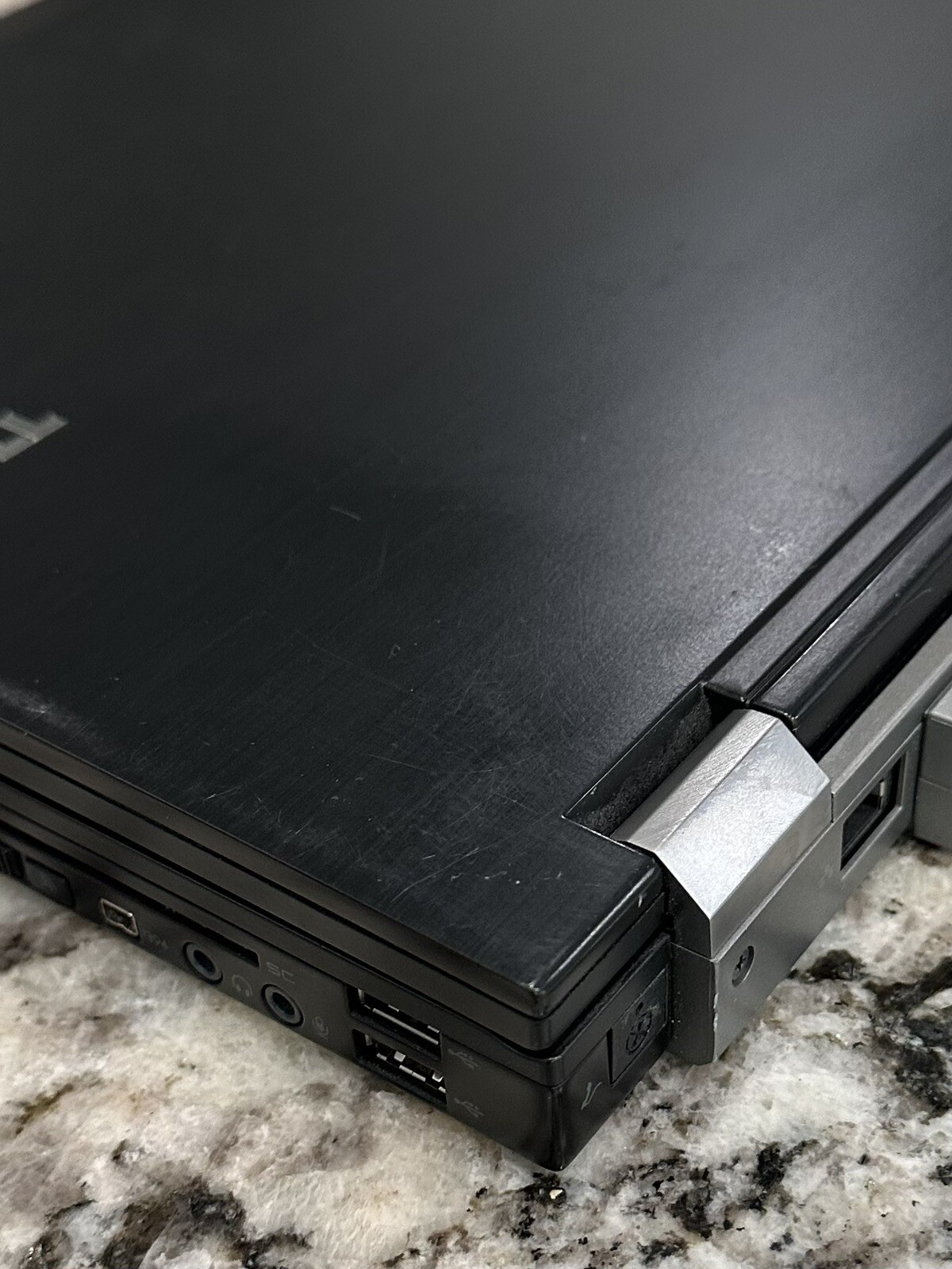 Dell Latitude E6500 15″ Intel Core 2 Duo 4GB RAM NO HDD (For Parts or Repair)