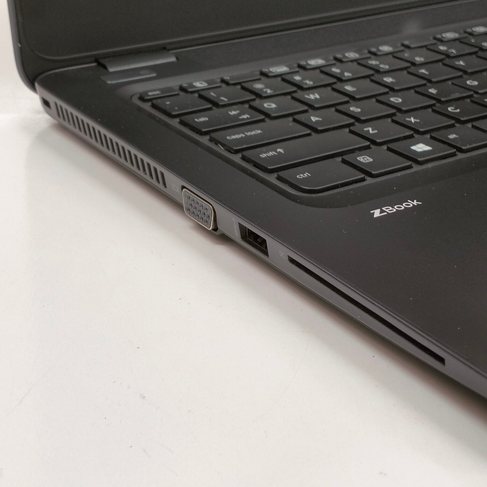 HP Zbook 15u G4 Workstation i7-7600U AMD 2GB GPU 32GB RAM 1TB SSD Win 11 Pro
