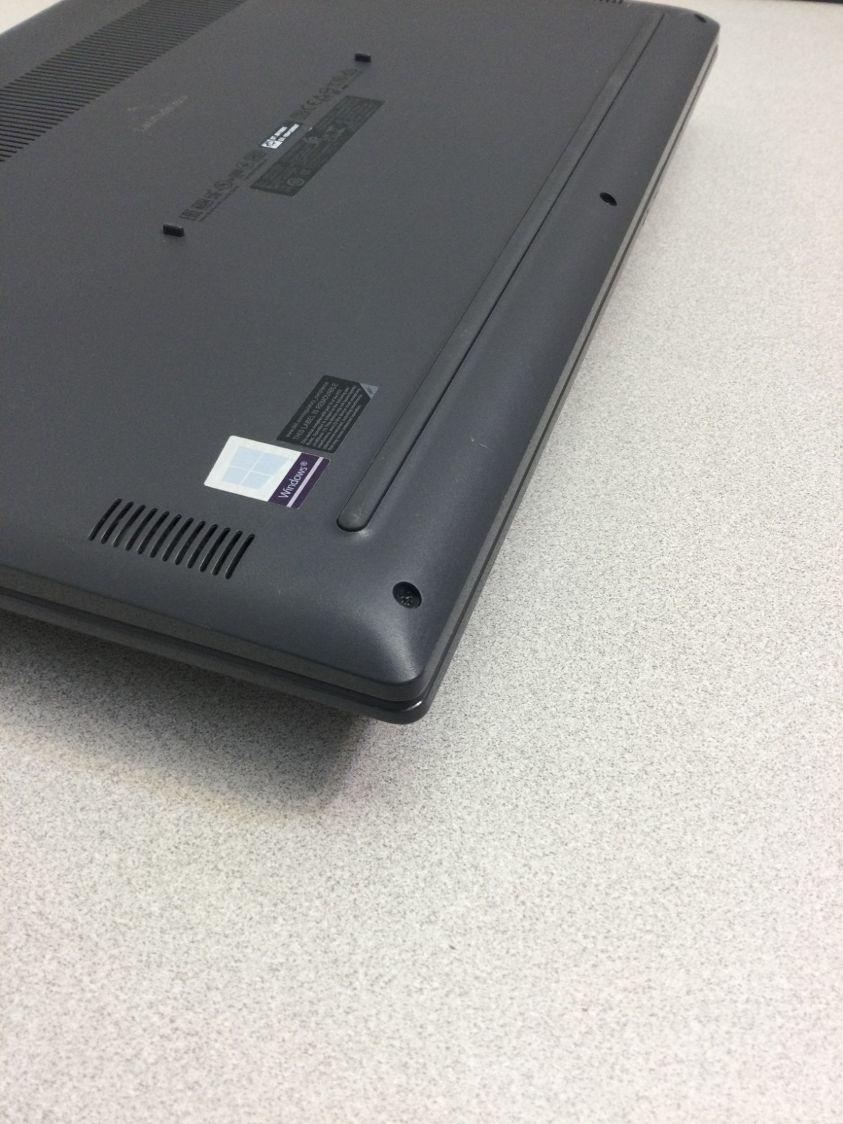 Dell Latitude 3510 15.6″intel core i5-10210U 1.60GHz 8GB RAM 128GB SSD W11P