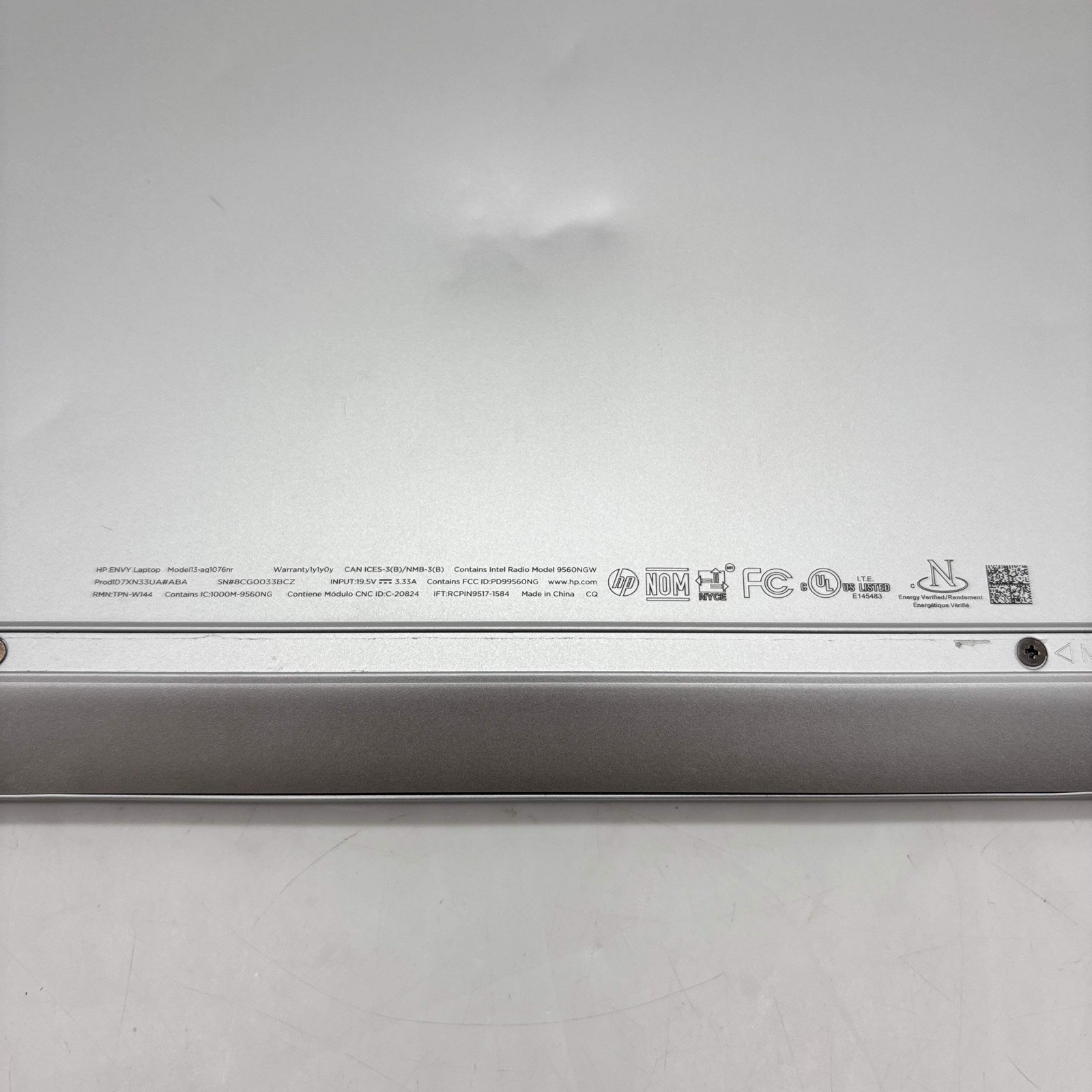 Broken HP Envy 13-AQ1076NR 13″ i7-1065G7 1.3GHz 8GB RAM 512GB SSD Read