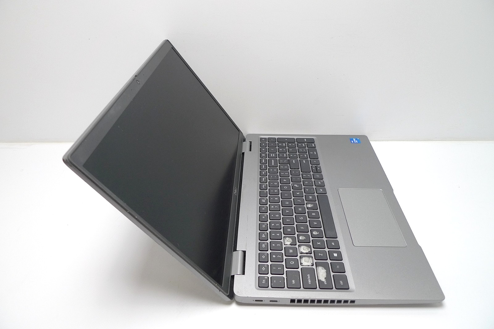Dell Latitude 5520 | i5-1145G7 | 8GB RAM | 256GB NVMe | Linux | No Charger
