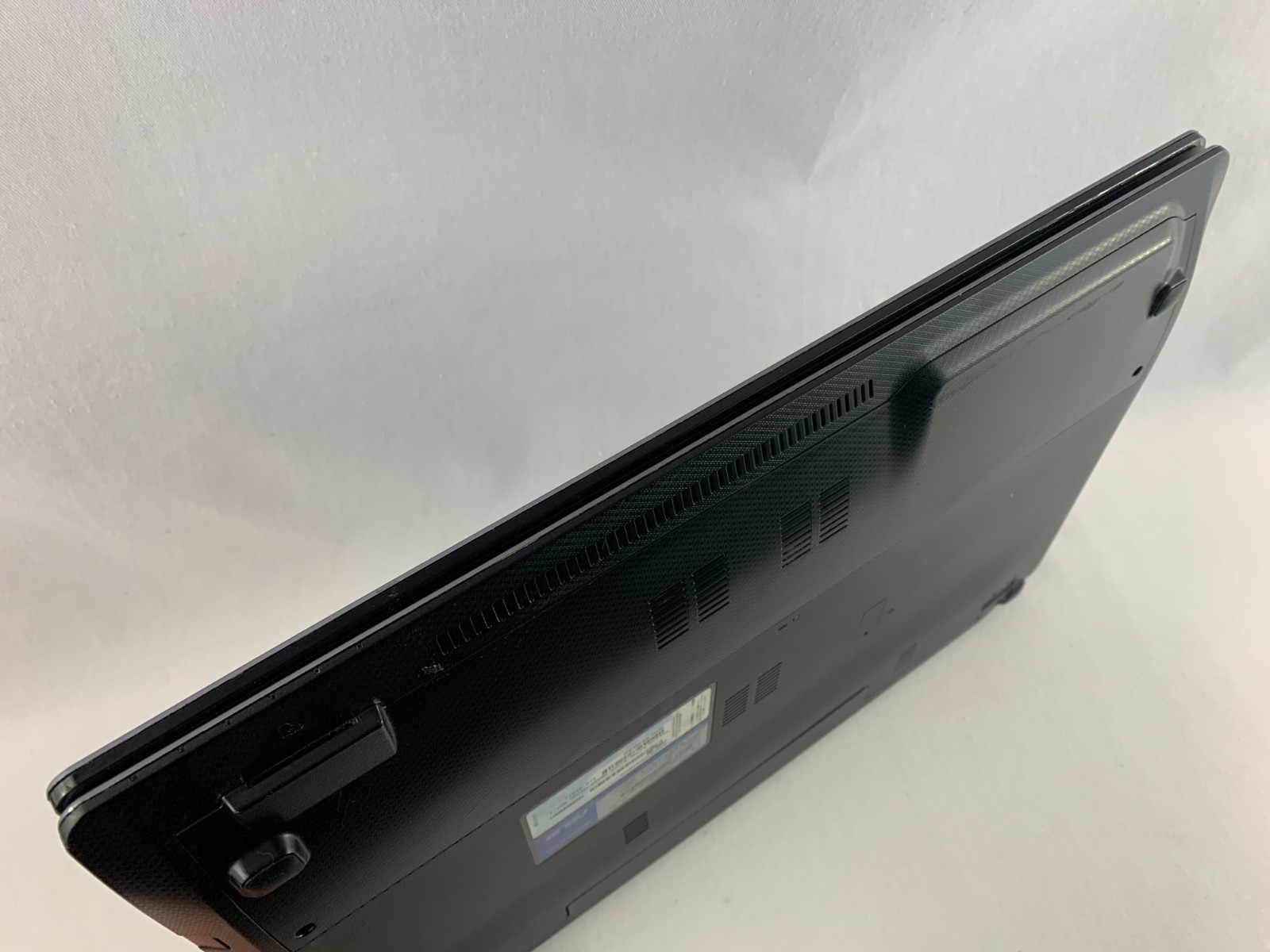 Asus U57A Laptop Intel Core i5-2450M 2.5GHz 6GB RAM 750GB HDD Win 7, New Battery