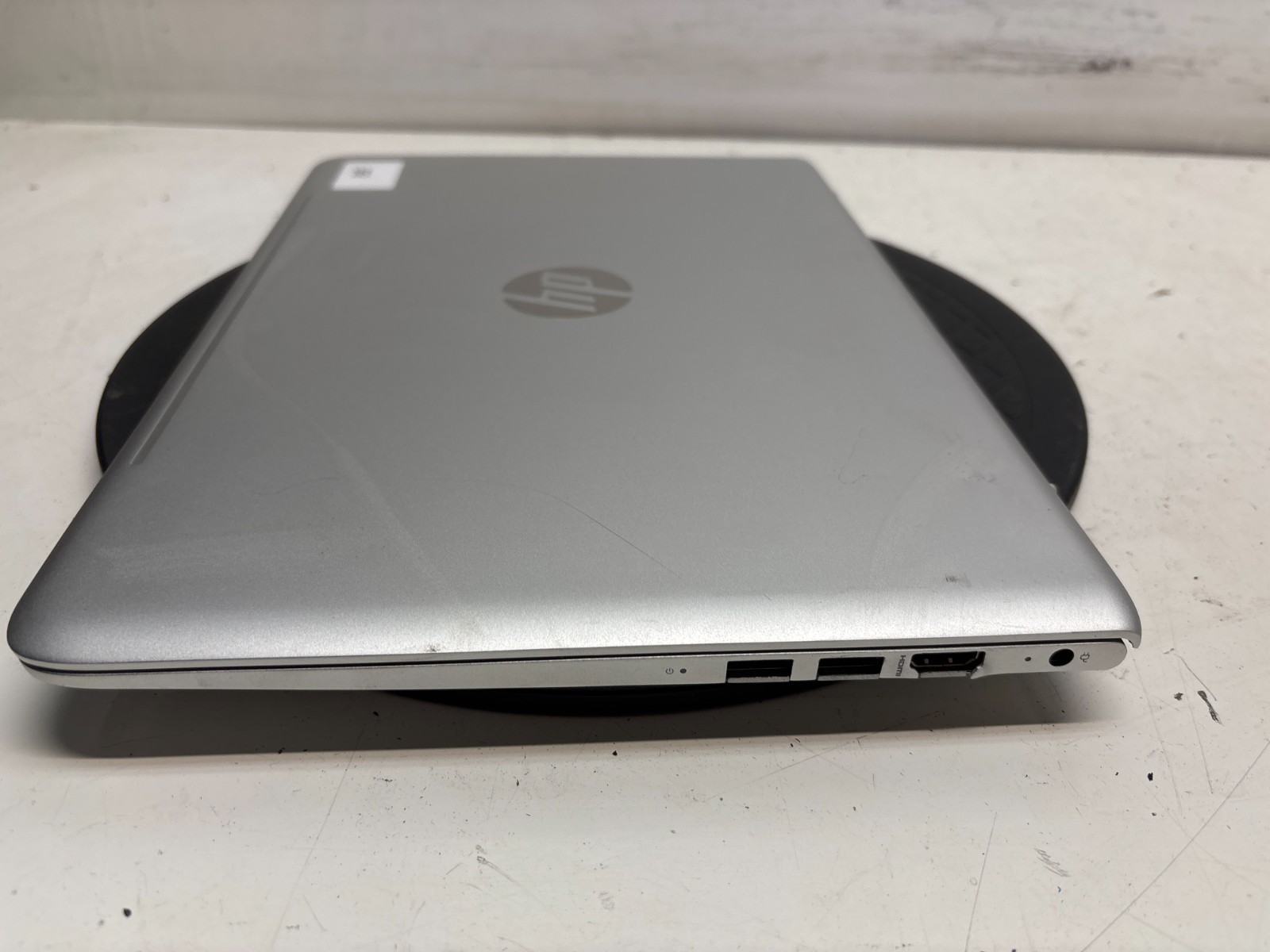 HP Envy 13-d023cl Intel Core i7-6500 2.50GHz 8GB 128GB HDD NO OS