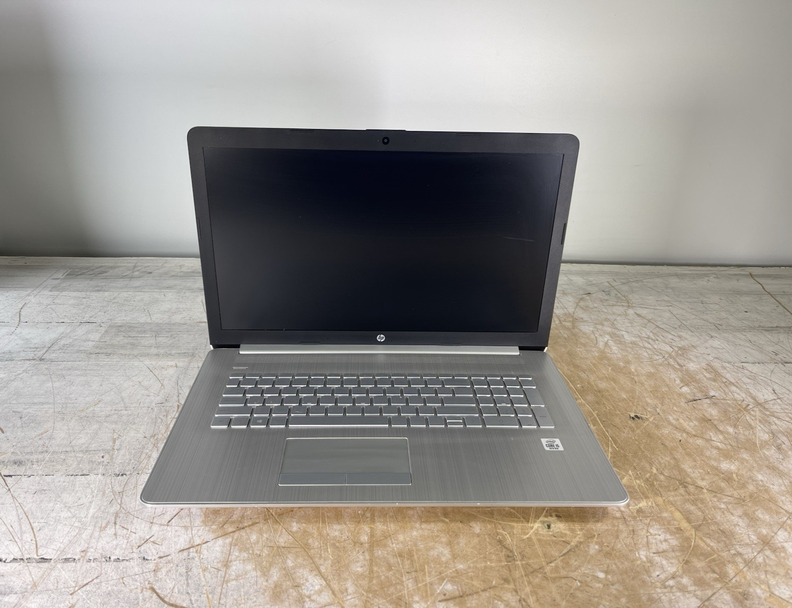 HP LAPTOP 17-BY3053CL i5-1035G1 @ 1.00GHz, 8GB RAM, NO HDD/OS – (FOR PARTS)
