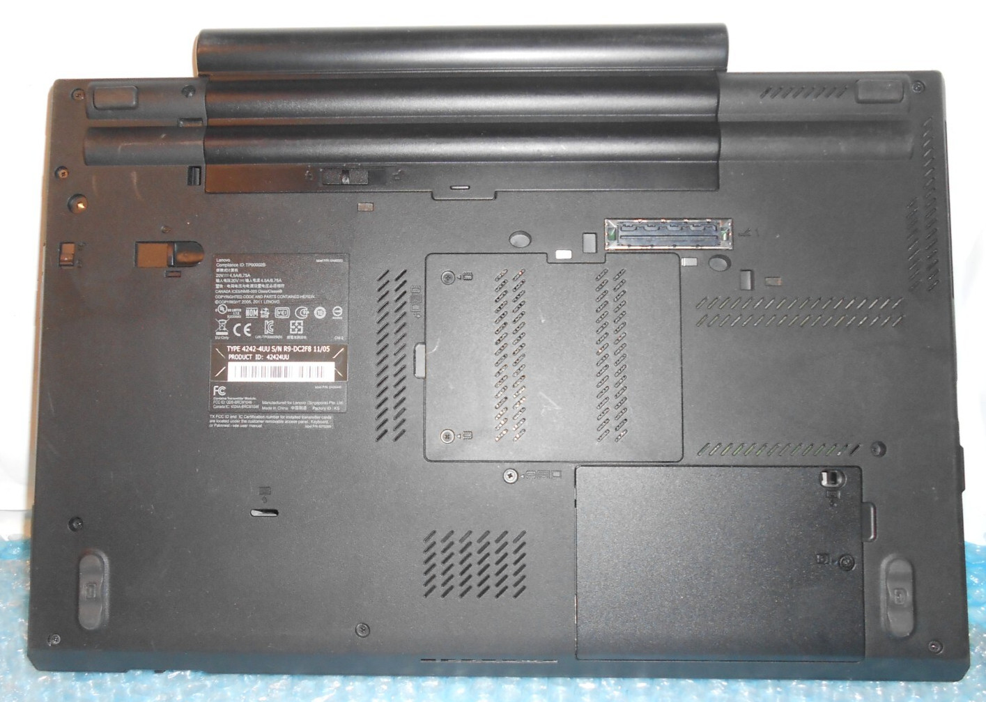 Lenovo ThinkPad T520 Intel i7-2ND 4GB RAM Laptops NO BATTERY/ OS/HDD/SSD.