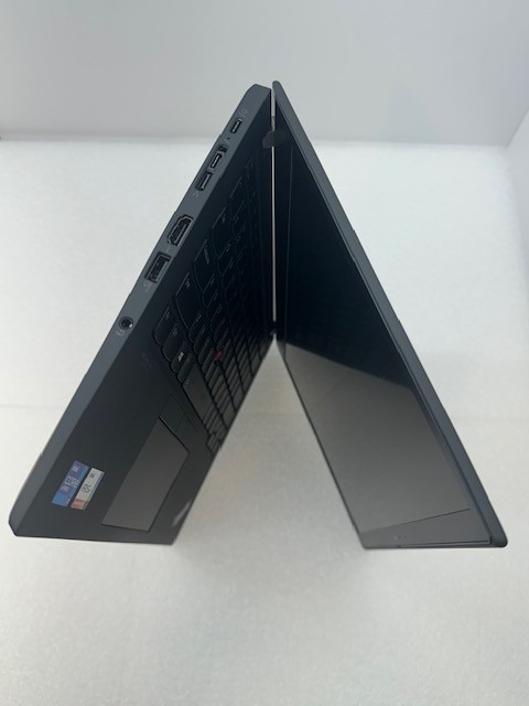 Lenovo ThinkPad T14s Gen 2 14″ Touch i7-1185G7 16GB 512GB LTE 40AS0090US DOCK