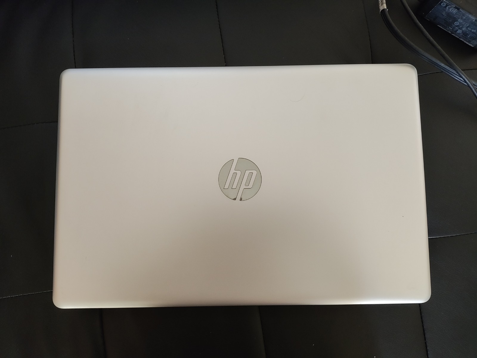 HP 17-by4013dx 17″ i3-1115G4 256GB NVMe Linux Mint w/ Charger