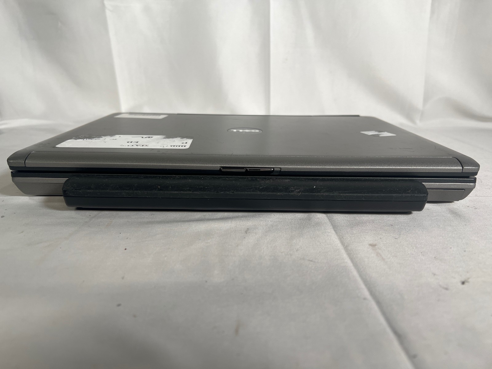 Dell Latitude D620 WinXP Core 2 Duo T2500 2.00GHz 1 GB 320 GB 14″ rs232
