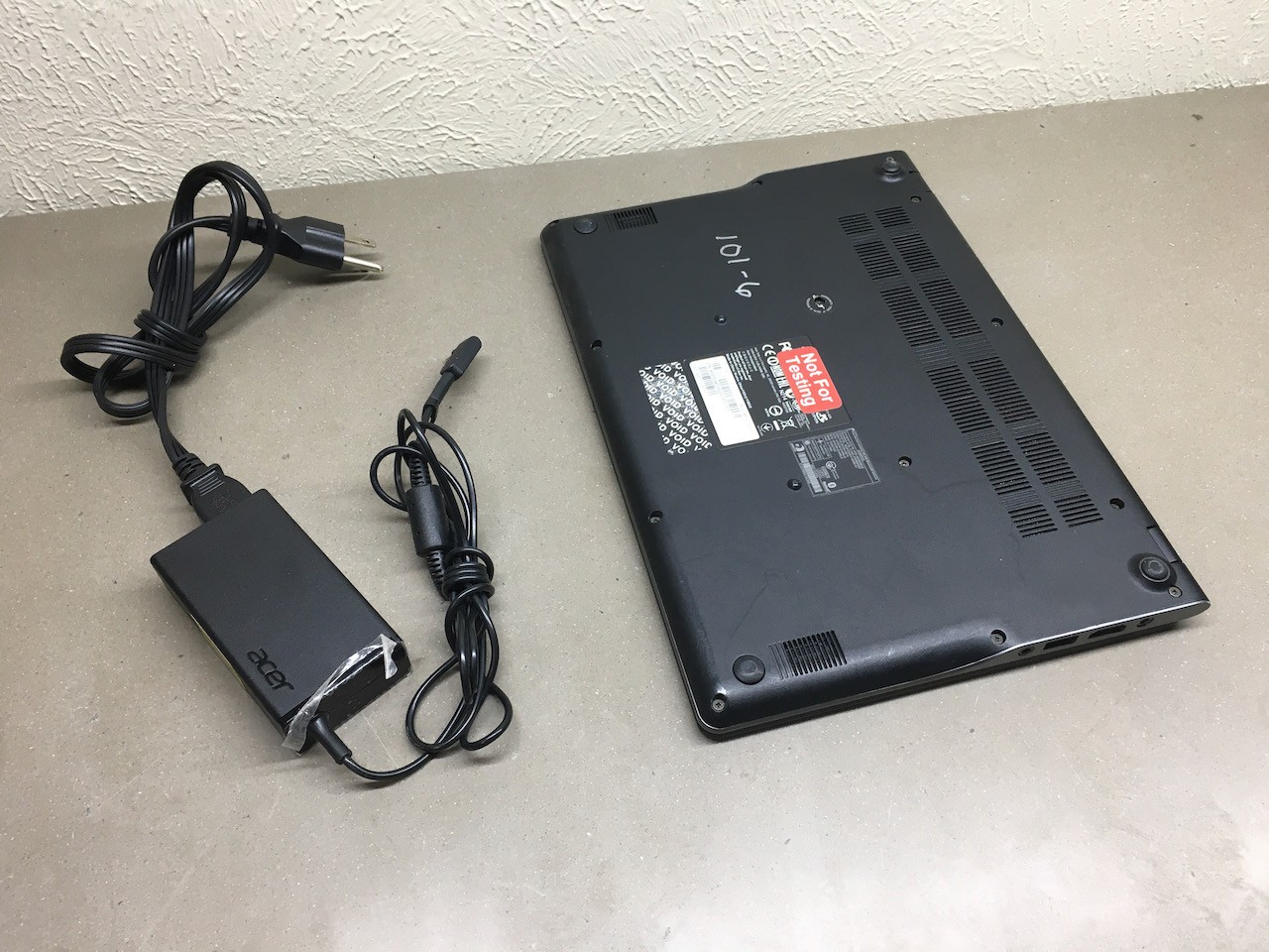 Acer C720 Laptop 11.6″ Intel 1.40GHz 2955U 2GB DDR3 16GB SSD Linux Fedora 43