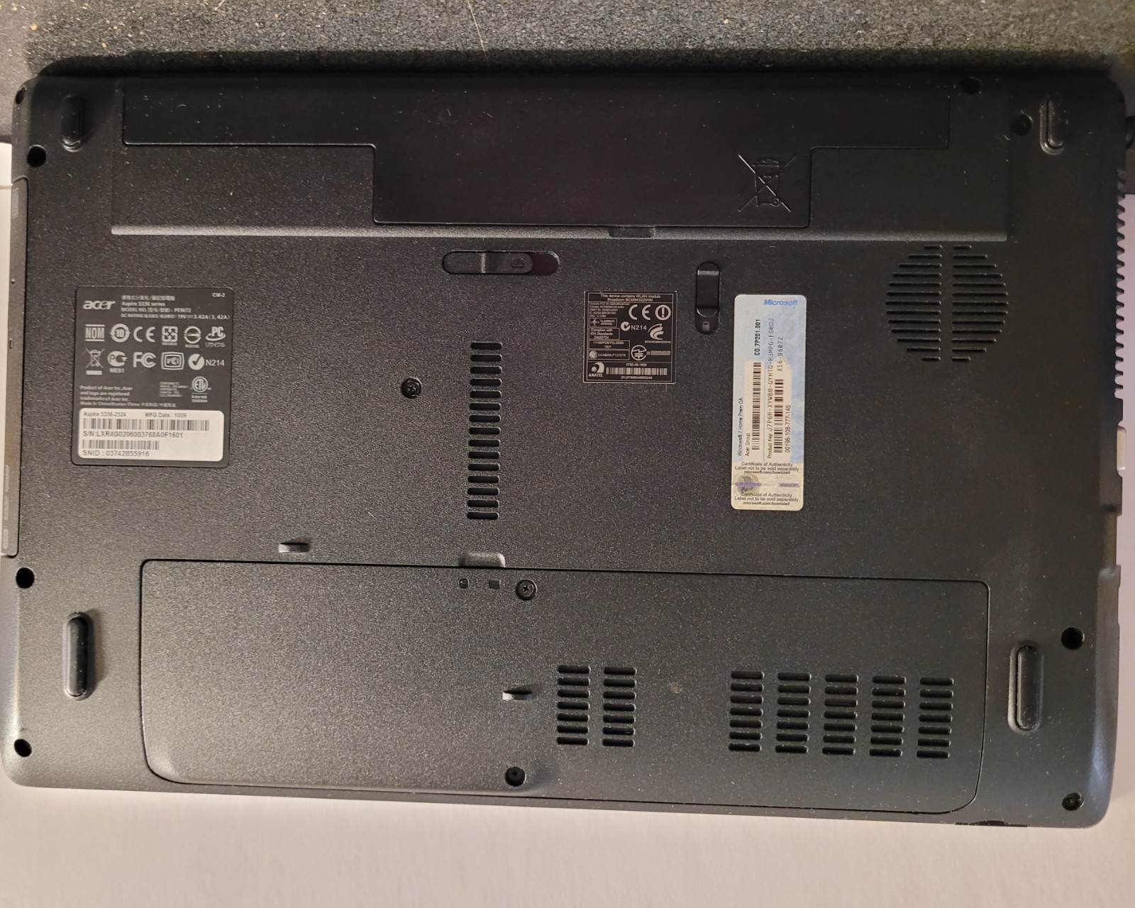 Acer Aspire 5336-2524 Celeron 900 15.6″ 3GB 250GB – (Listing Ends on 8/31)