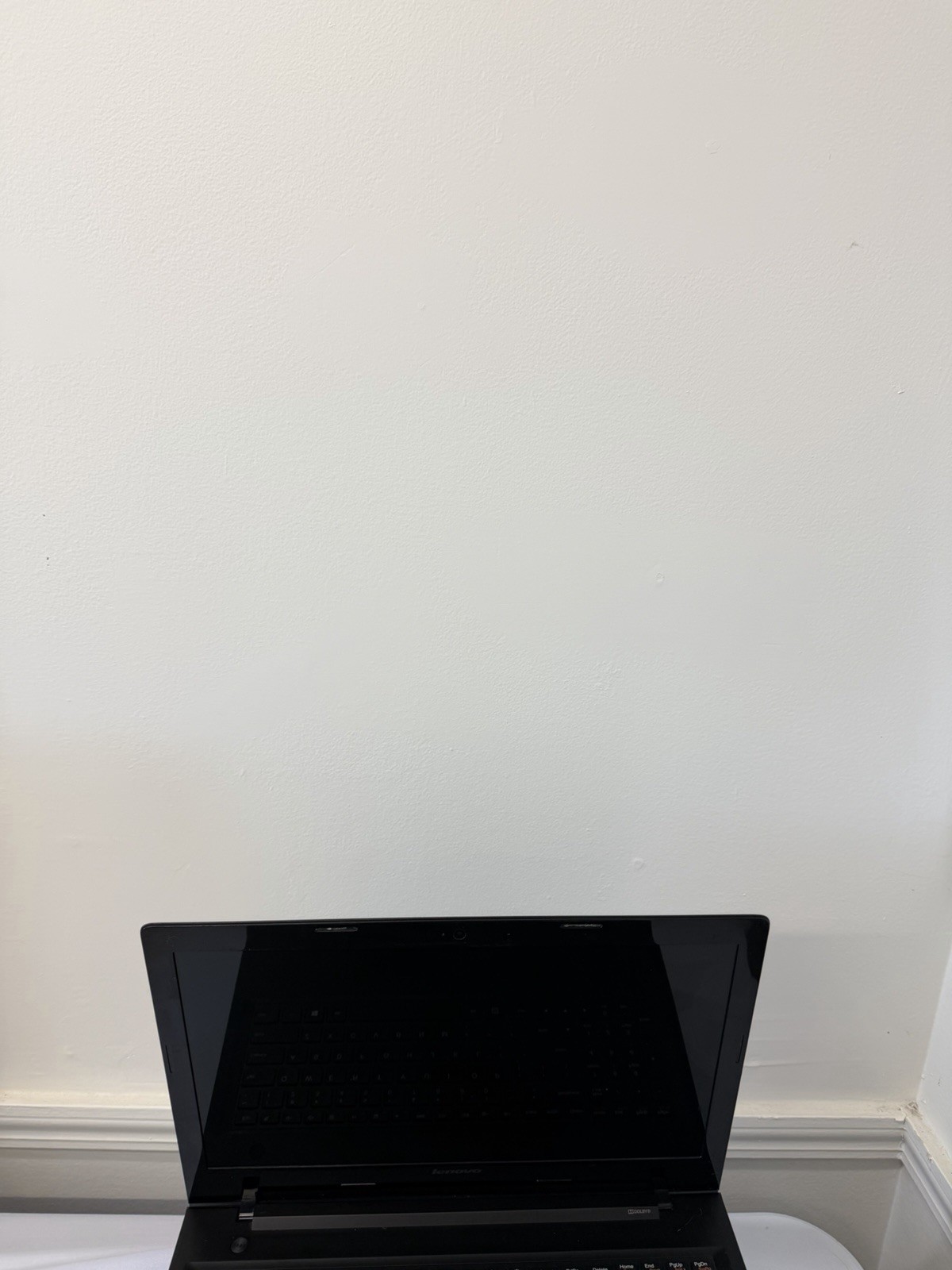 Lenovo G50-45 Laptop – Unknown if Screen is Good – CPU is Unknown – Read Des