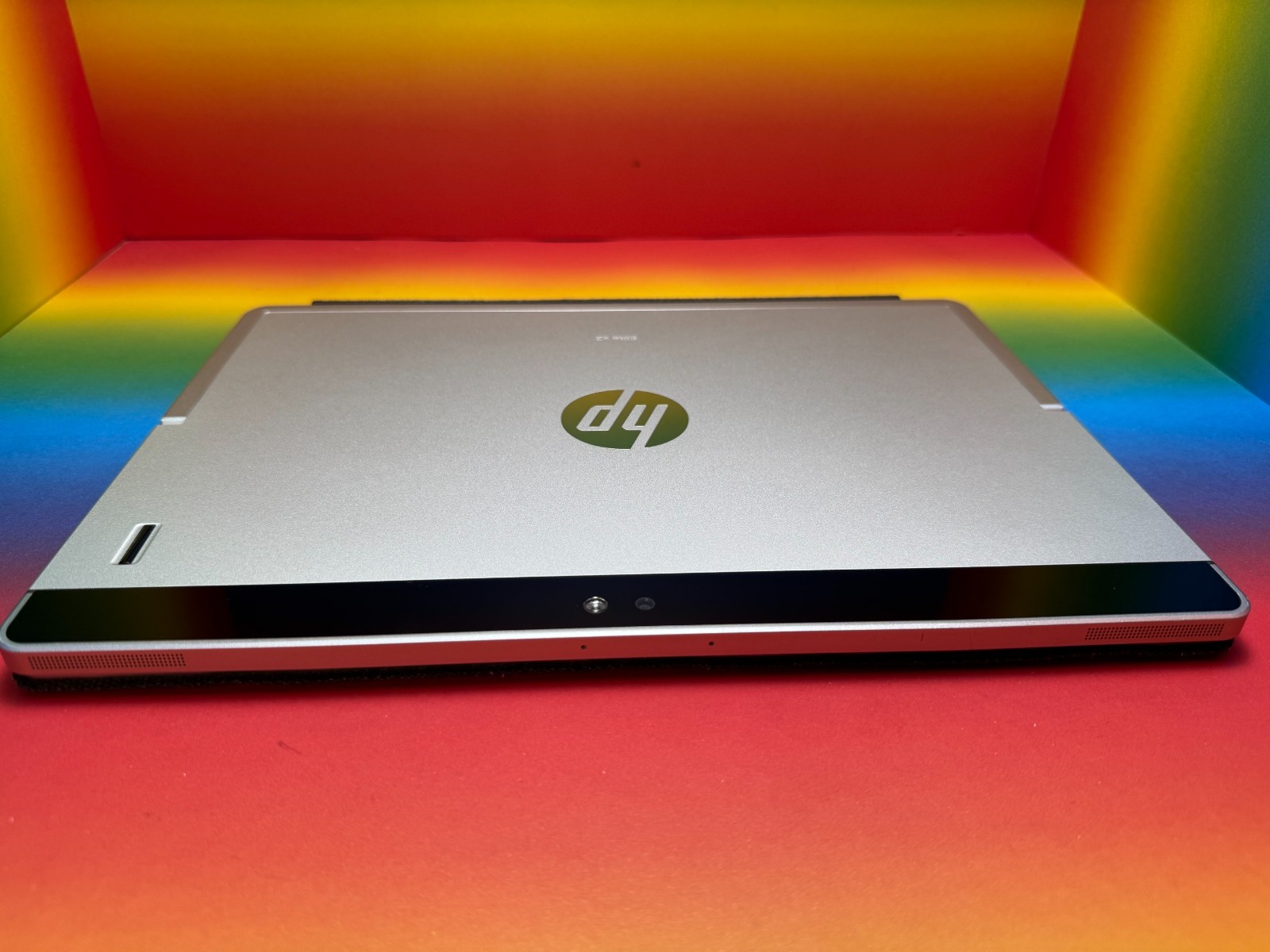 HP Elite X2 1012 G1 2-in-1 m5-6Y57 1.1GHz 8GB 256GB 12″ FHD Win 11 Pro DE LTE NB