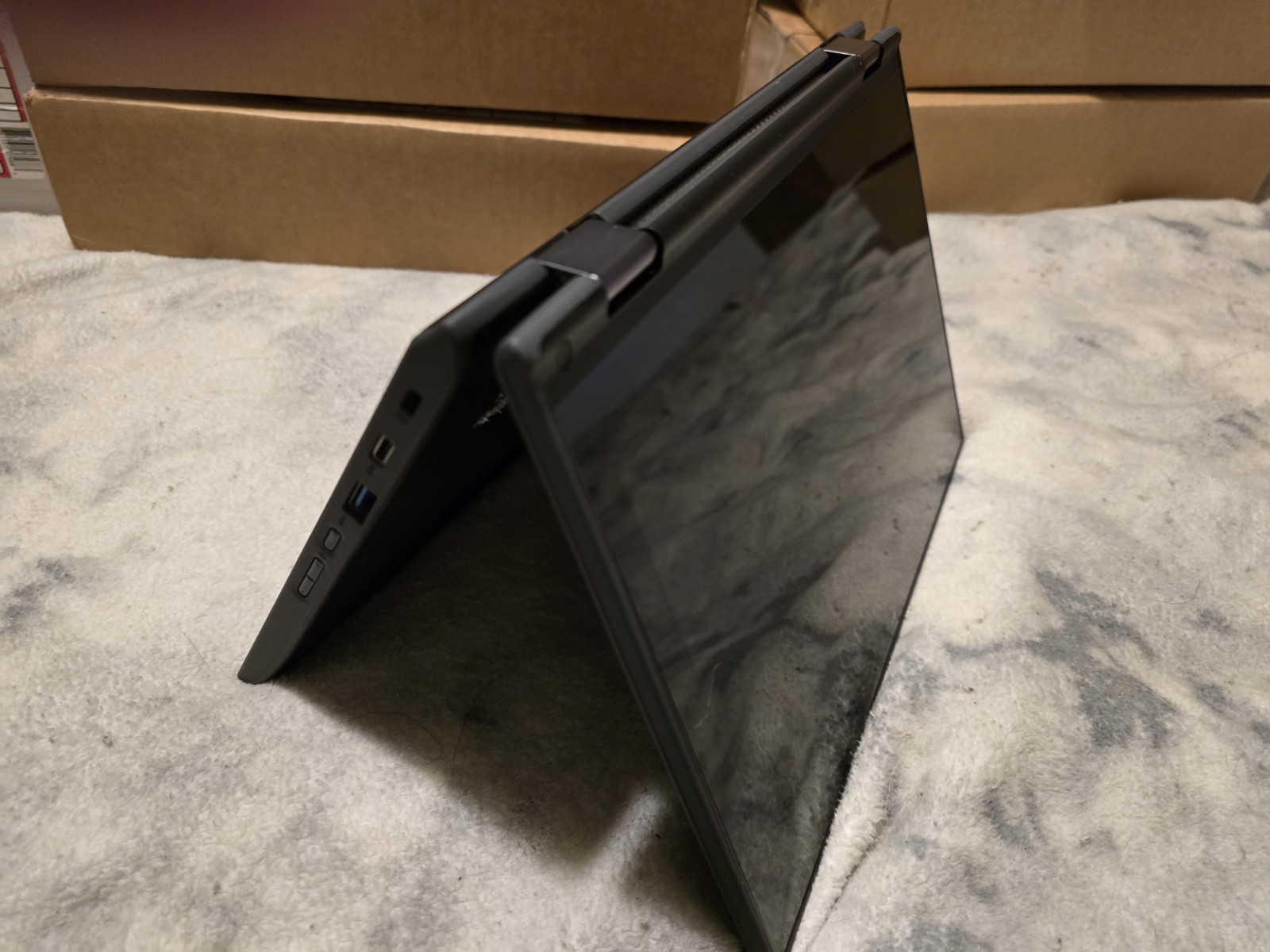 Lenovo 300e Chromebook 2nd Gen 11.6″ Touch|4GB RAM| 32GB eMMC|Mousepad #153