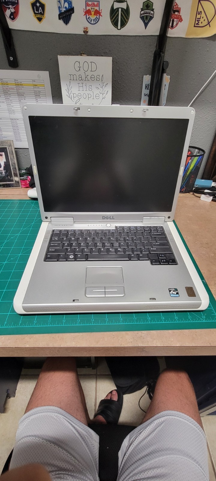 Dell Inspiron 1501 AMD Athlon 64 X2 TK-53 1.7GHz 1 GB NO HDD