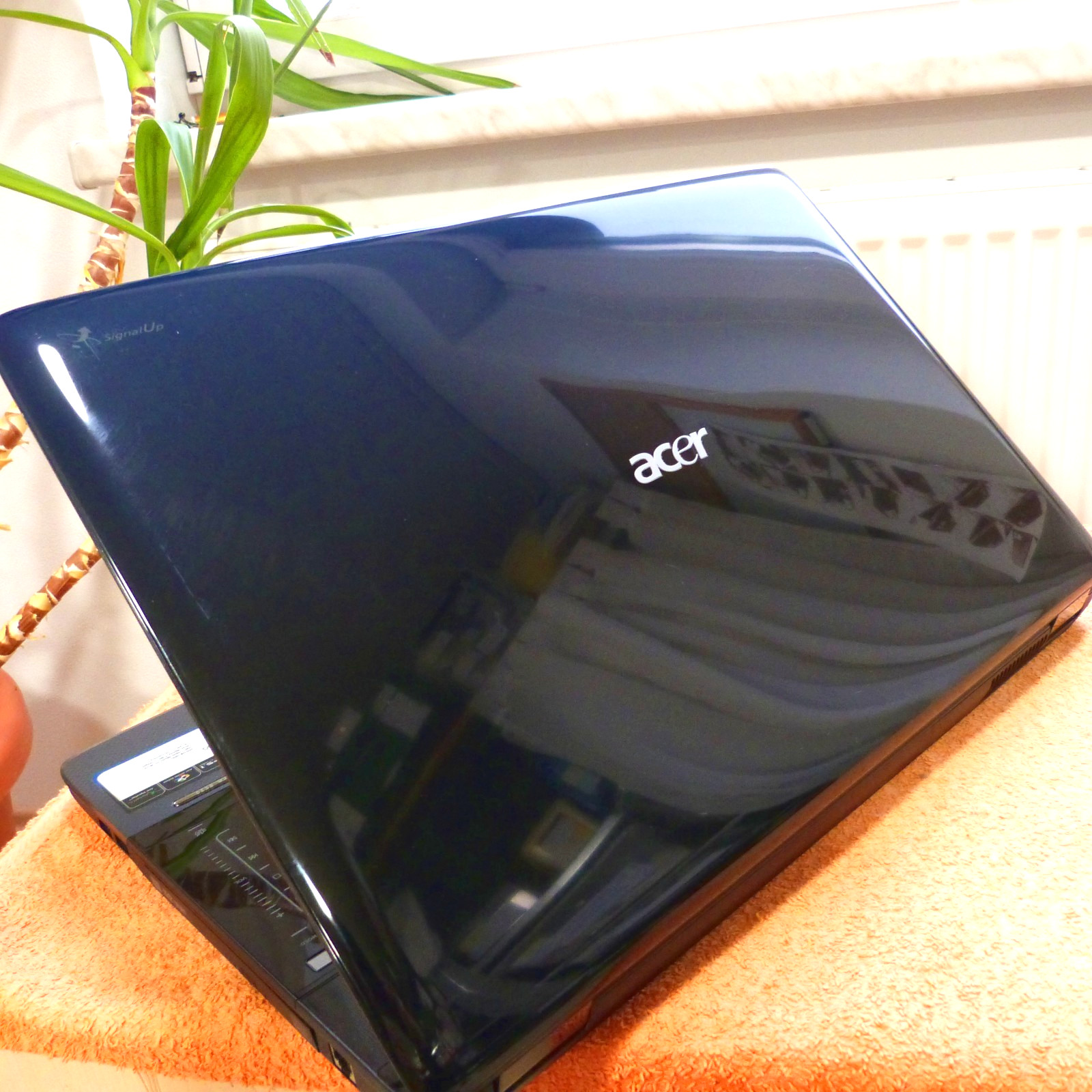 Acer 8530 Cinema Monster 18″ FULLHD GEMSTONE I 3x SSD HDD Windows 10 l 4GB RAM