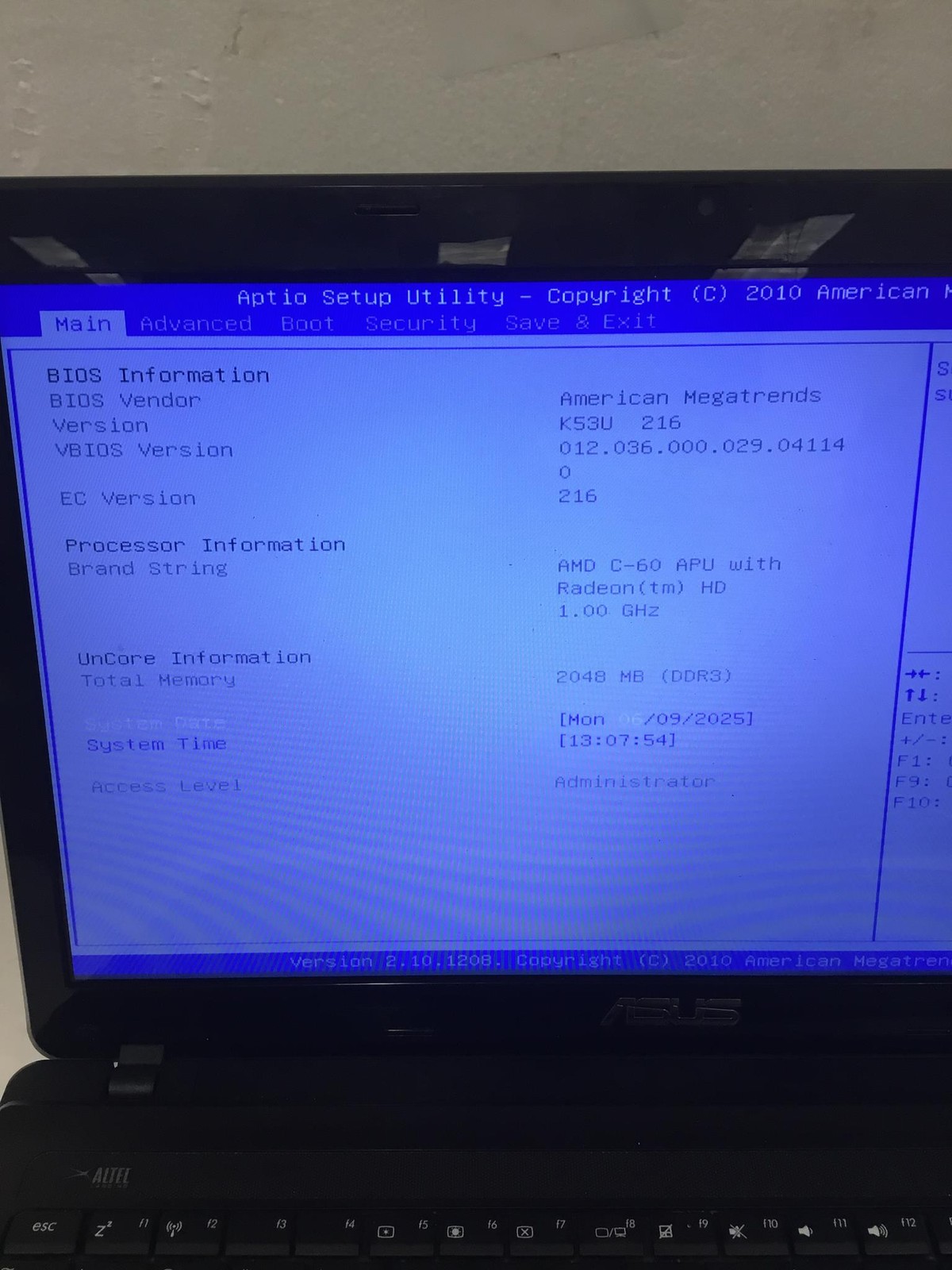 ASUS X53U Notebook Pc AMD C-60 APU With Radeon 1.00 GHz 15.6″ w/ 2Gb Ram, WORKS