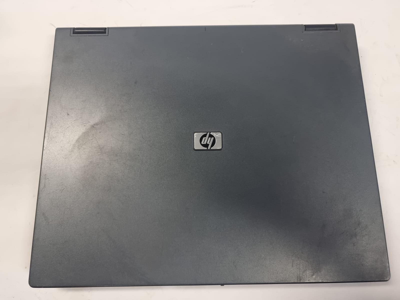 HP Compaq NC6120 Laptop Intel Centrino / No RAM/ No HDD / AS IS / Part only