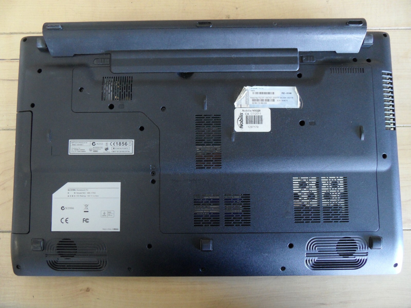 Nobilis N5028 Laptop 4 Parts Booted Windows Hard Drive Wiped *READ*