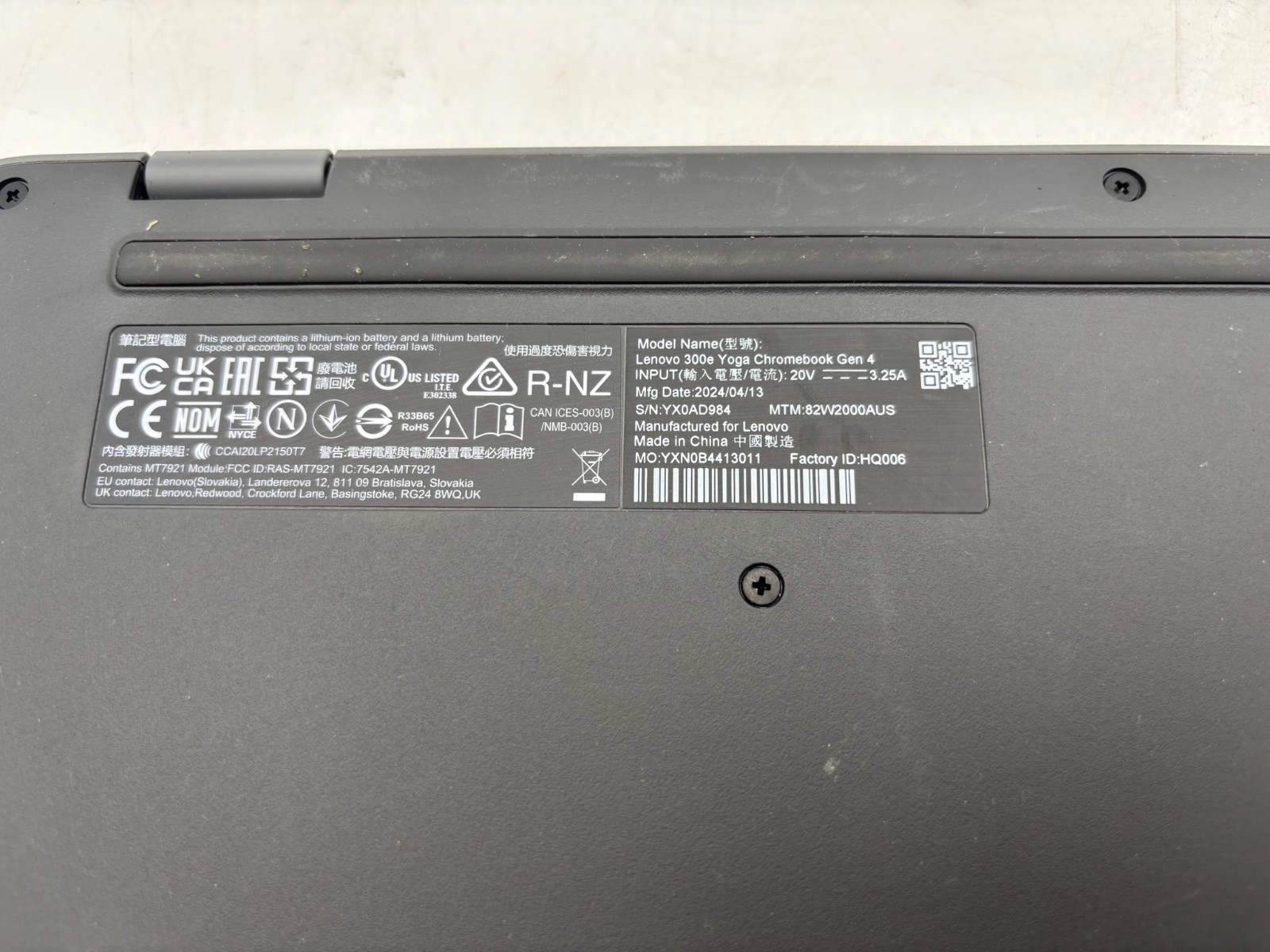 Lenovo 300e Yoga Chromebook Gen 4 11.6″ 32 GB SSD 4 GB RAM MediaTek Kompanio