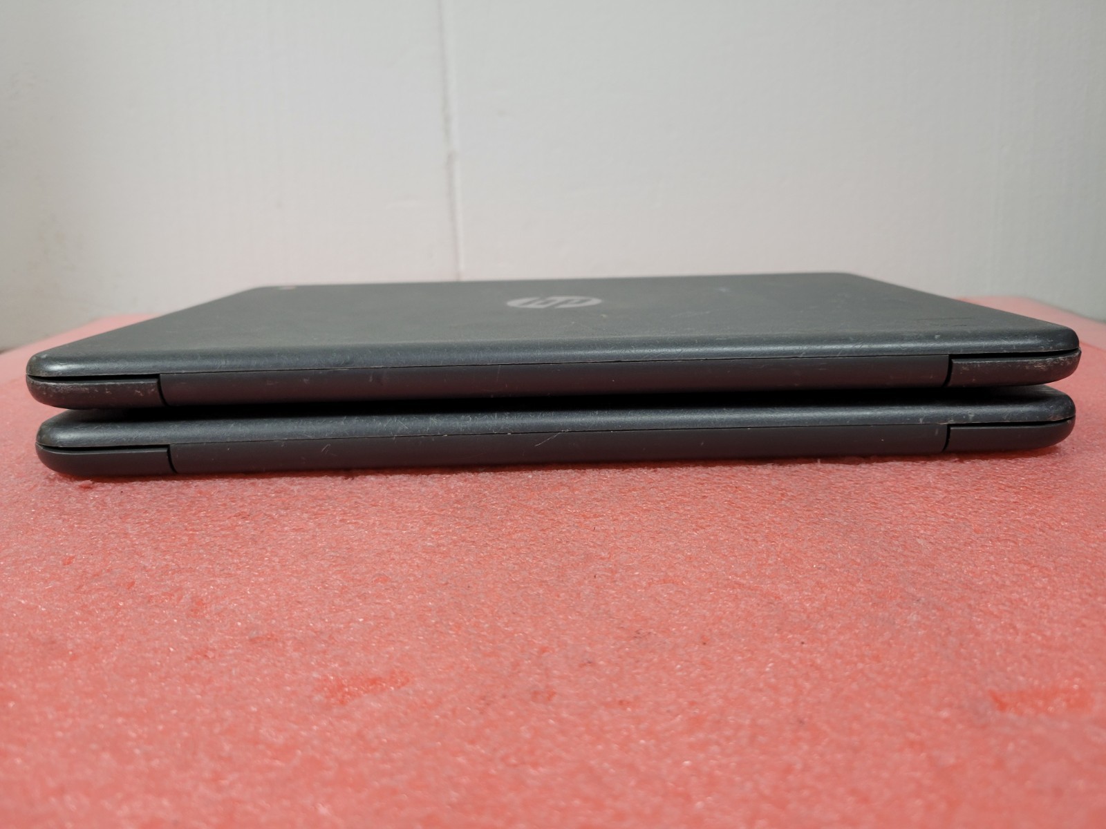 2x HP Chromebook 14-CA061DX Intel Celeron N3350@1.1GHz 4GB 32GB SSD w/PA | C908