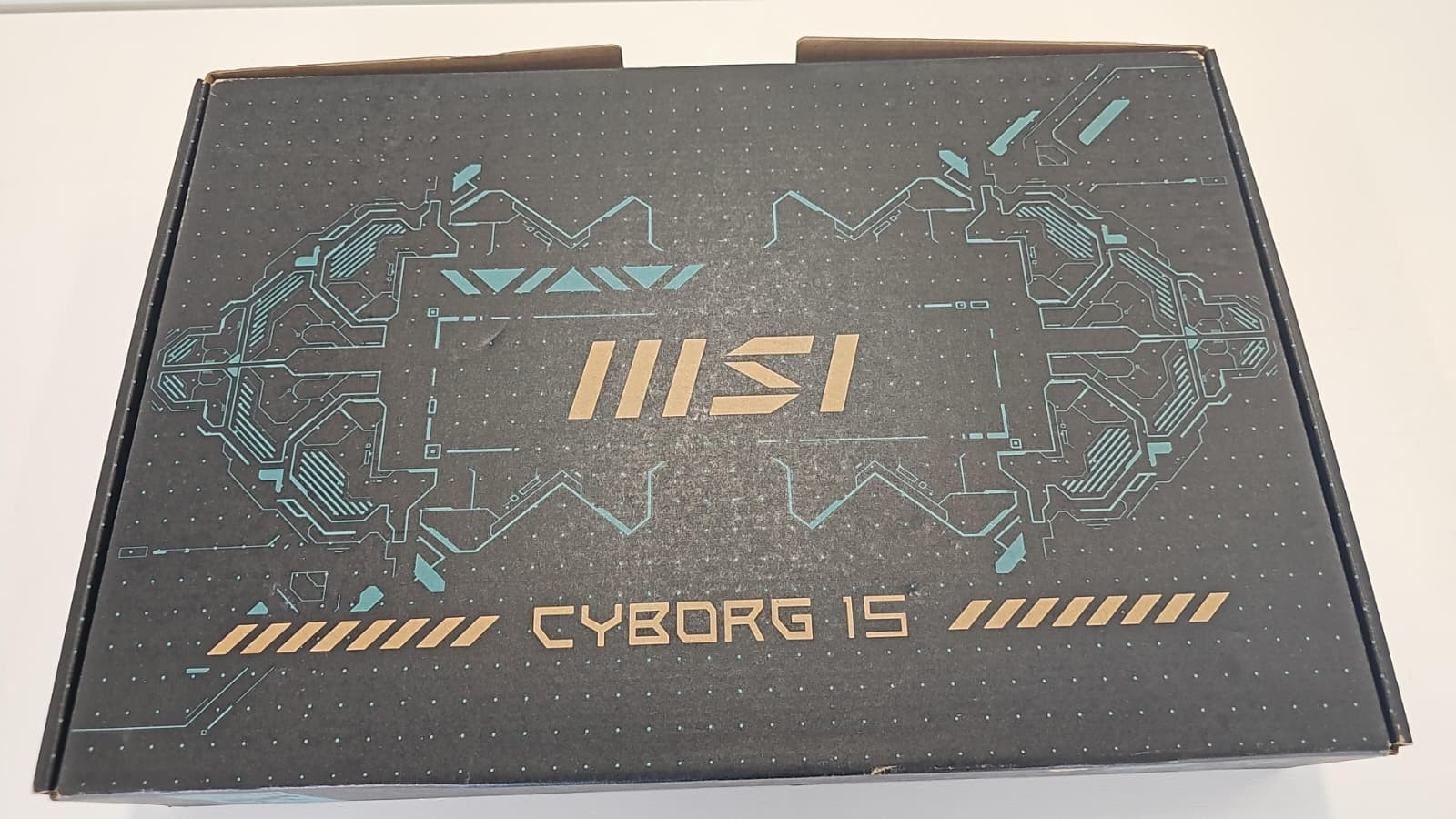 New MSI Cyborg 15 A12VF 15in i7 64GB 1TB SSD RTX Windows 11 Backlit GAMING