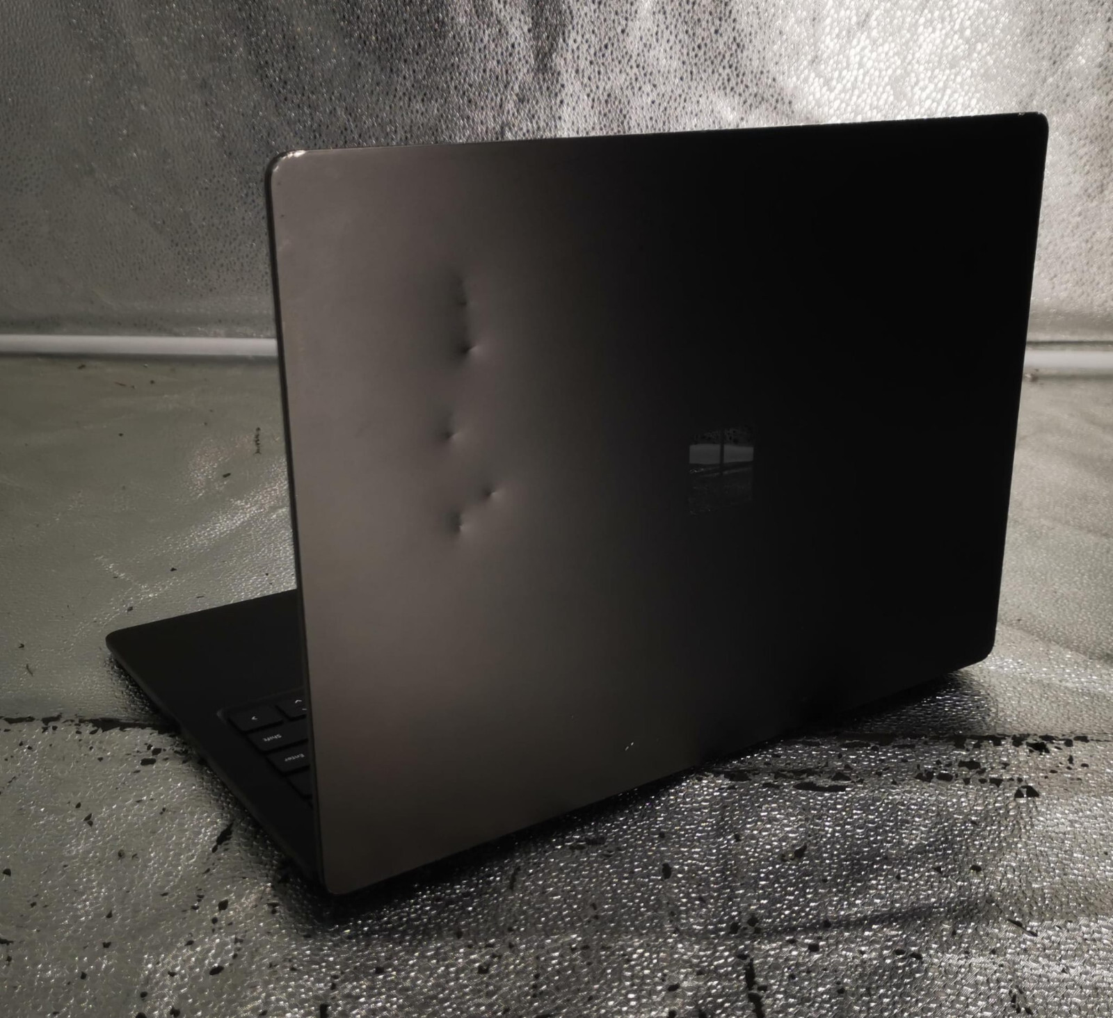 Microsoft Surface Laptop 3 13.5″ 256GB 8G Intel Core i5-1035G7 – 1.20 GHz *READ*