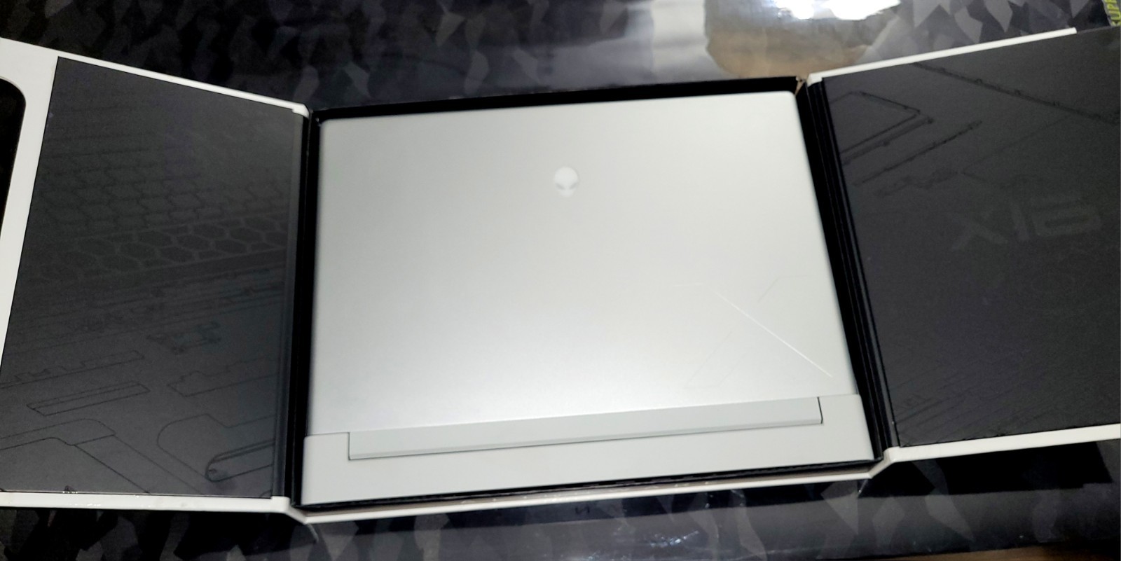 Alienware x16 R1 16″ QHD+ 280Hz✓i9-13900HK✓32GB RAM✓1TB SSD✓RTX 4080