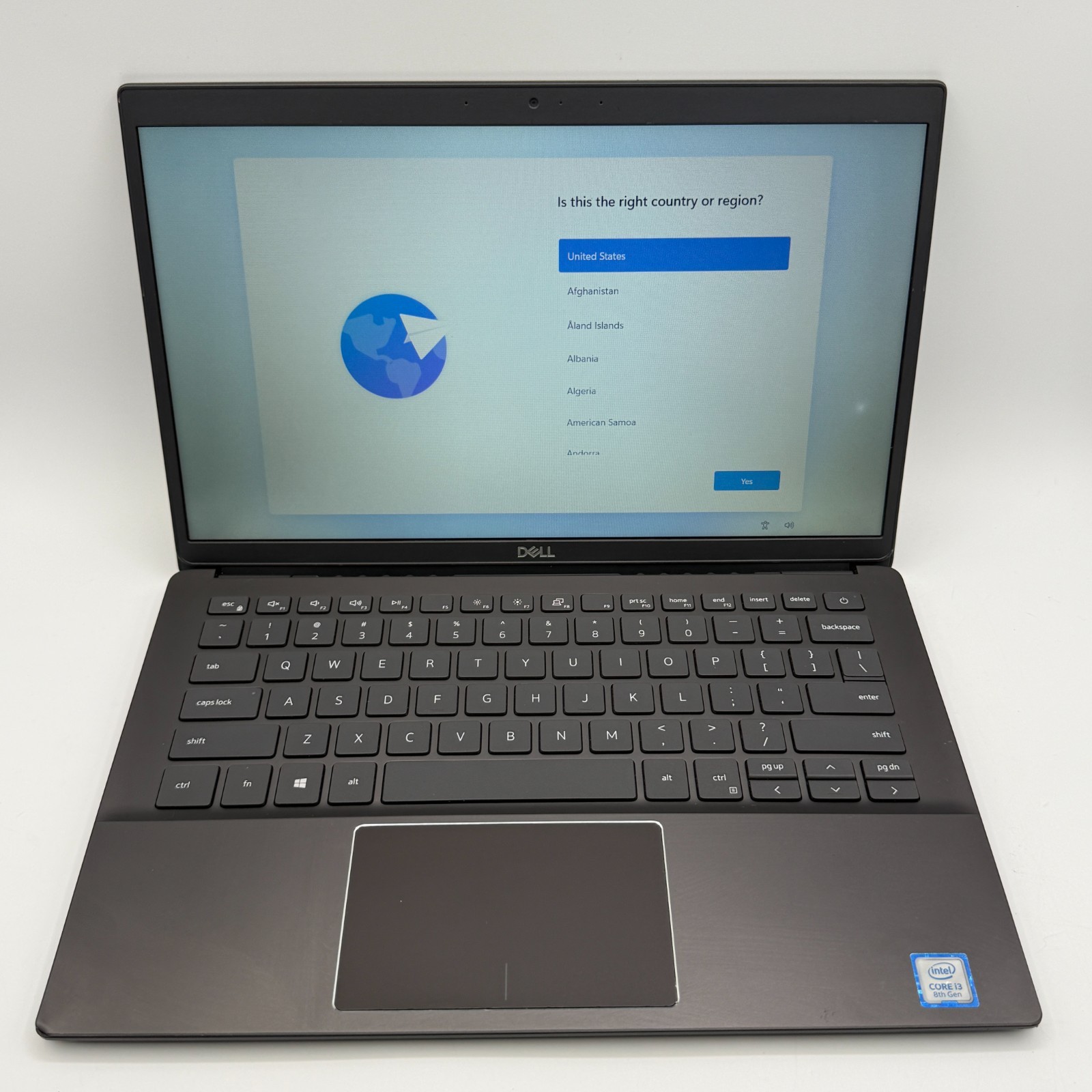 Dell Latitude 3301 13.3″ i3-8145U 4GB RAM 256GB SSD Windows 11 Pro Education