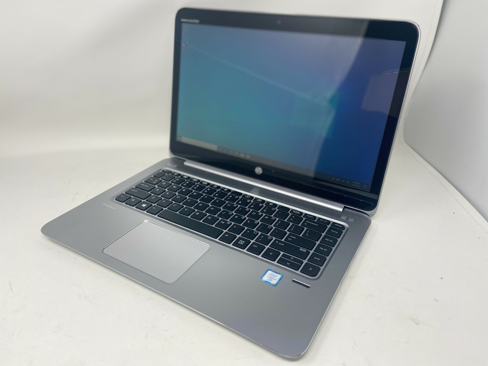 HP EliteBook 1040 G3 i5-6300u 2.6GHz 16GB 256GB SSD FHD 1080p Win 10 Laptop